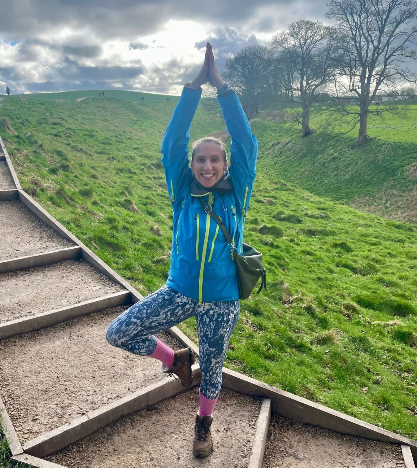✨️Back from an incredible Yoga &amp; Sound Healing Weekend Retreat, which I have hosted and now to get back on the mat with you all yogis.✨️

Let's all be Fabulous and Empowered together. Life is for living and not for regretting.

This week is about