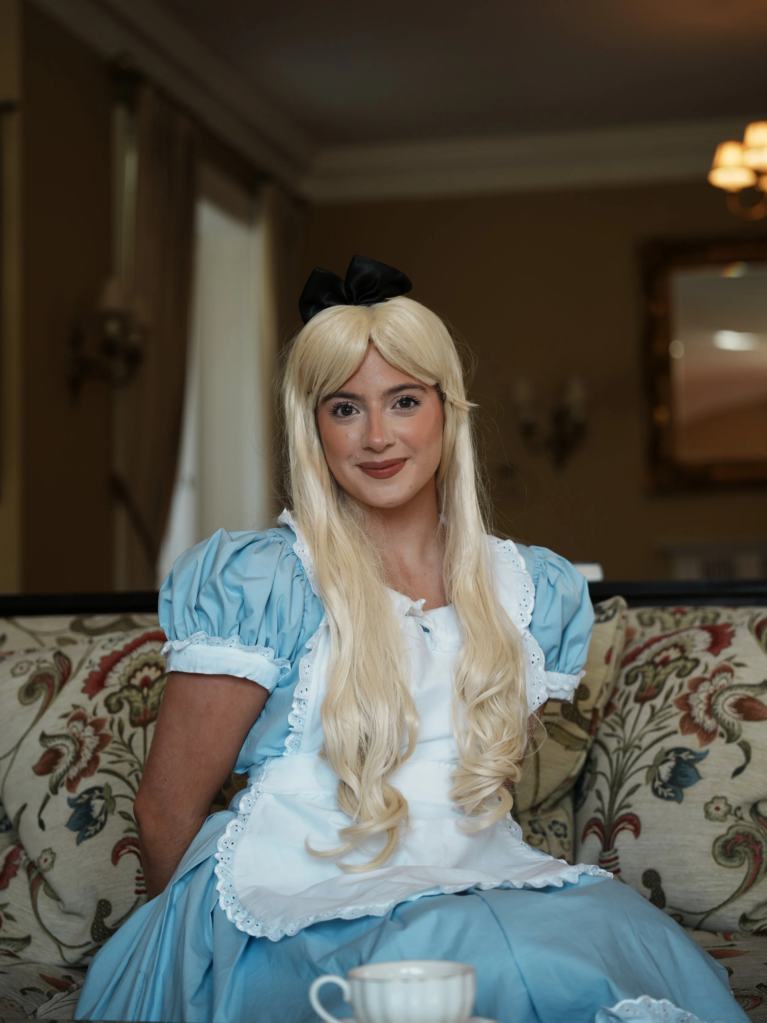 alice+in+wonderland+-+tea+party+-+edinburgh+1.png