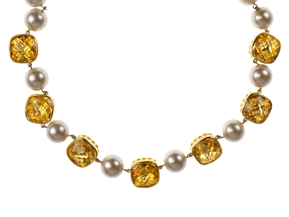 pearl neck.jpg