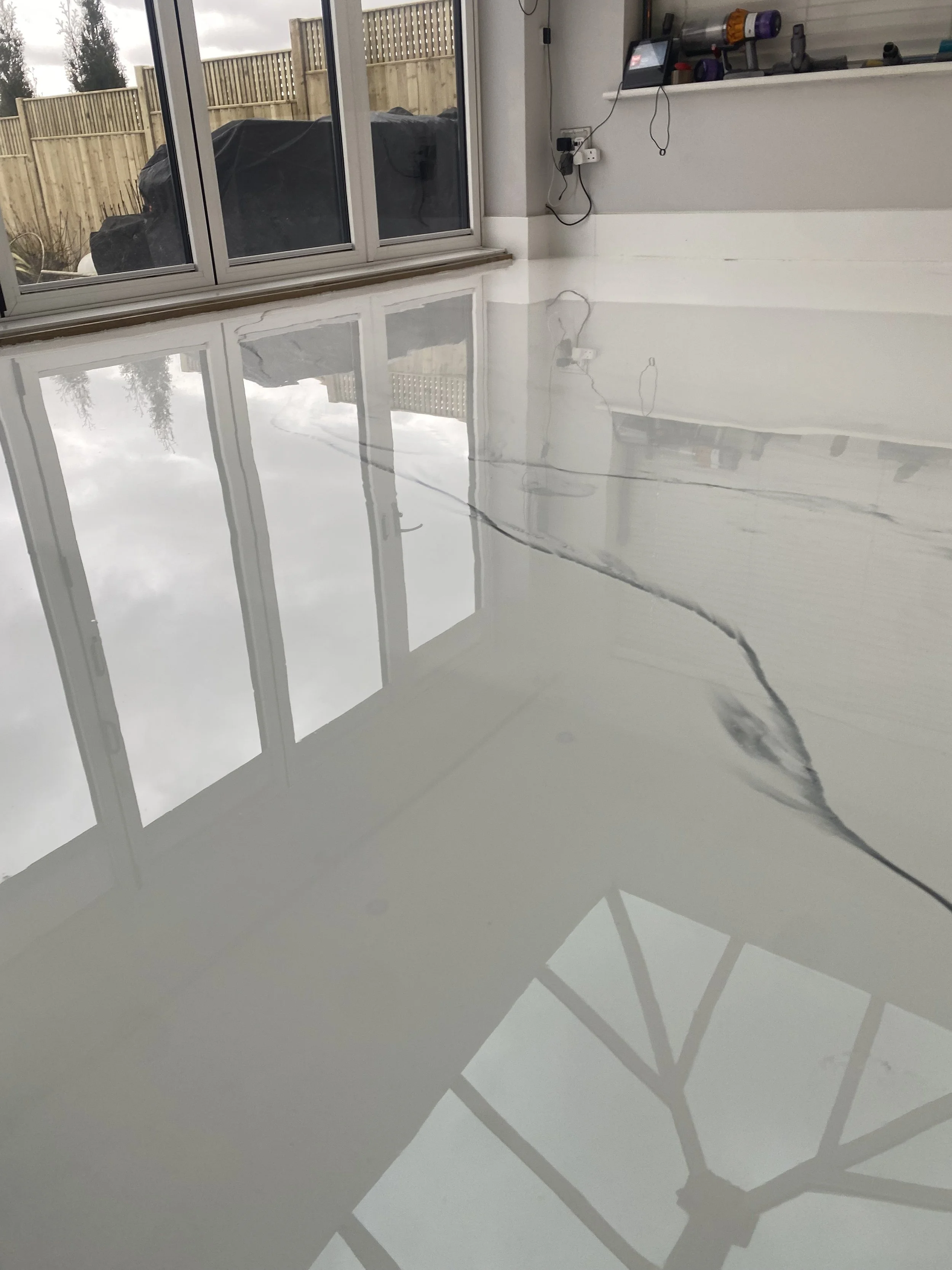 white marble epoxy resin floor