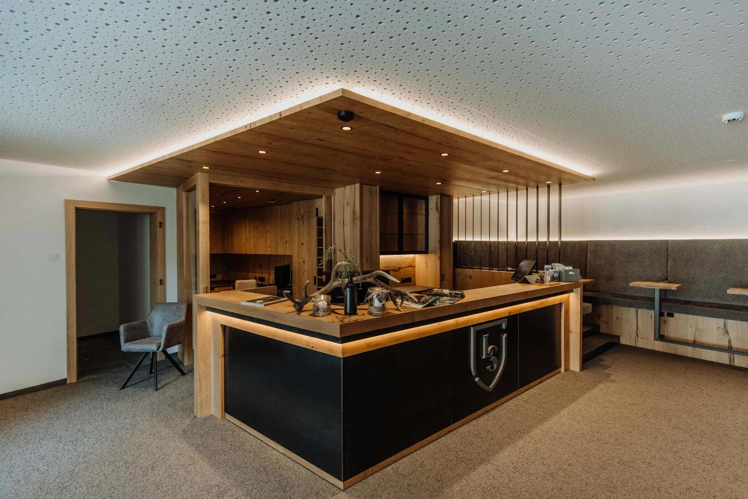 Michael Schartner Business Fotografie Landhaus Saalbach (15 of 15).jpg