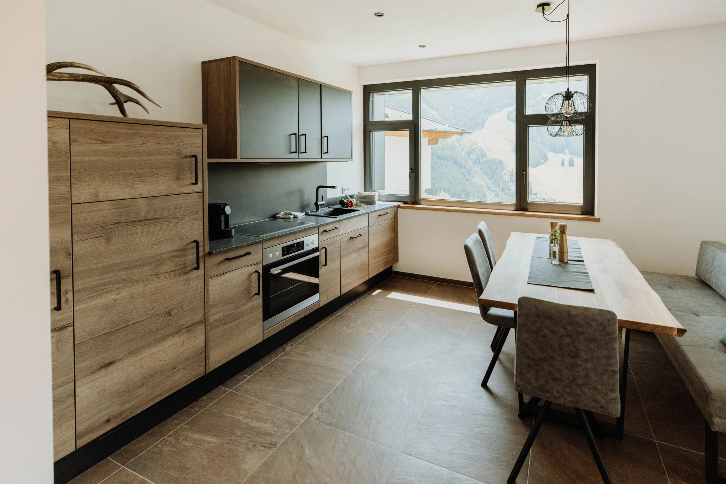 Michael Schartner Business Fotografie Landhaus Saalbach (11 of 15).jpg