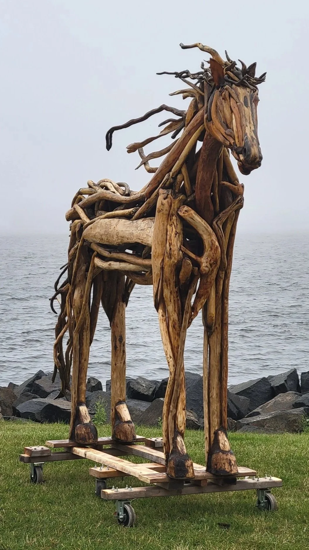 Big Horse
(9.5 ft long x 6.5 ft tall at head)
Global Refuge auction starting bid $15,000 with 10% of the final sale donated to Global Refuge 