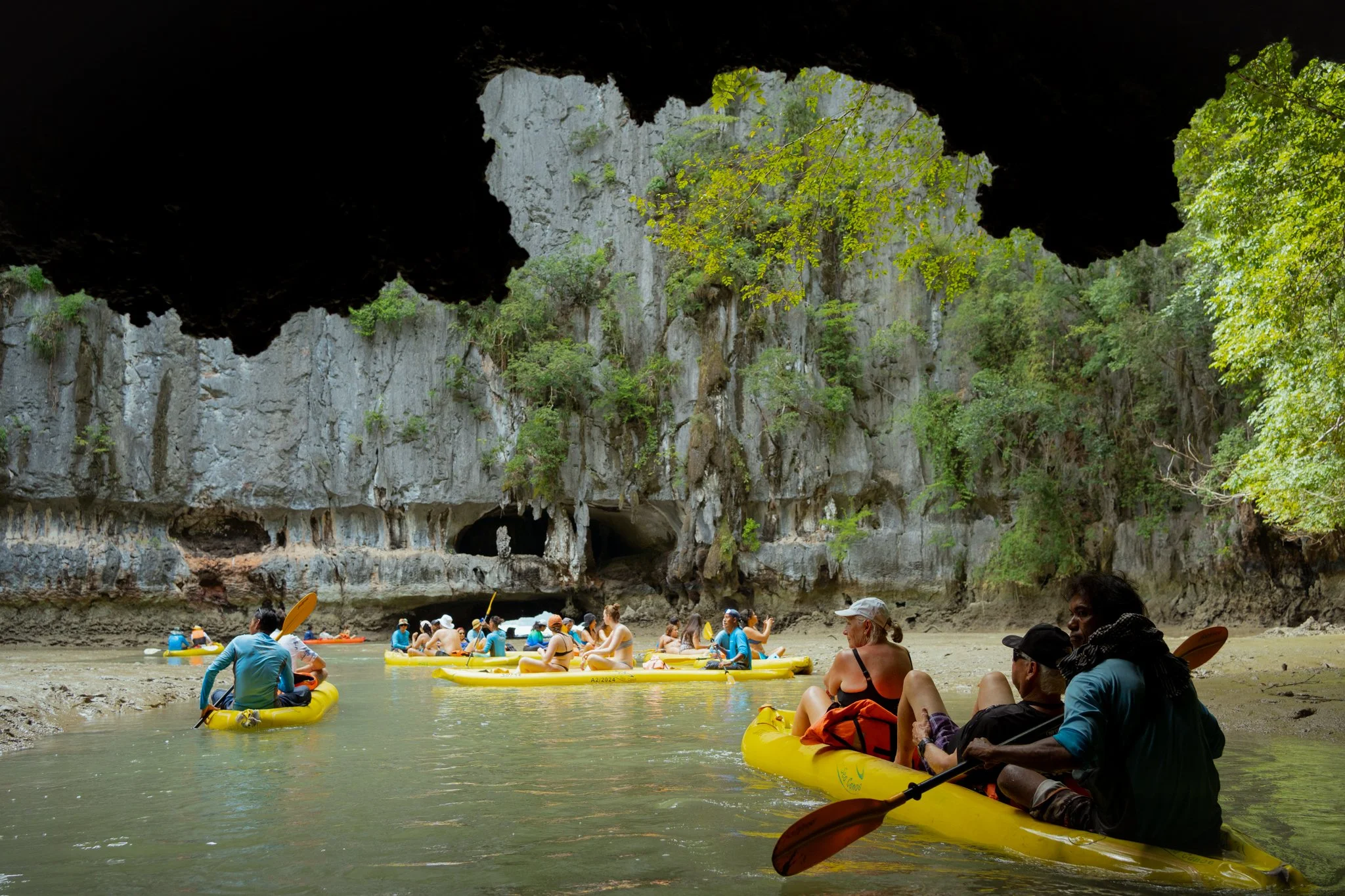 Phang Nga Sea Caves, Phuket
