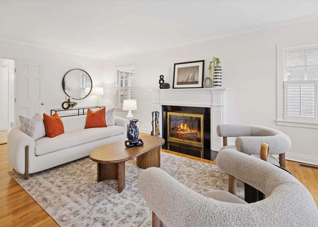 1620 Washington. 10 Days on Market. Closed $105K over ask. 1600% ROI on Staging Investment.