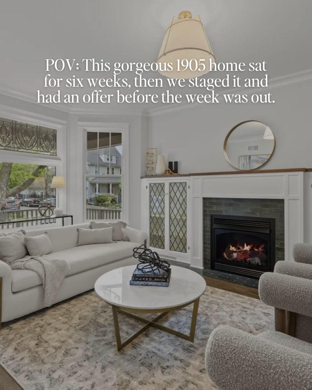 Six weeks on the market with no offers. But once we staged it? Under contract in less than a week. ⁣
⁣
Same home&hellip;The only thing that changed was how buyers could see themselves living there.⁣
⁣
This circa-1905 North Center home was meticulousl