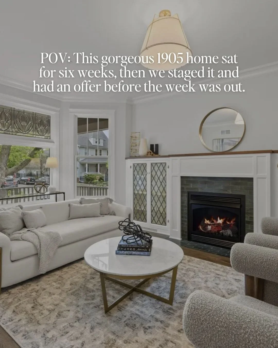Six weeks on the market with no offers. But once we staged it? Under contract in less than a week. ⁣
⁣
Same home&hellip;The only thing that changed was how buyers could see themselves living there.⁣
⁣
This circa-1905 North Center home was meticulousl