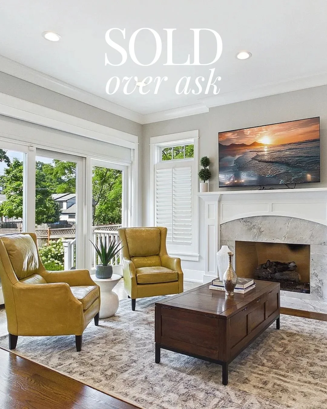 Success looks like under contract in five days and sold over ask.⁣
⁣
When we first staged this one, we built the design around a handful of the owners' pieces instead of clearing the space and starting over. Our job was knowing what to keep, what to 