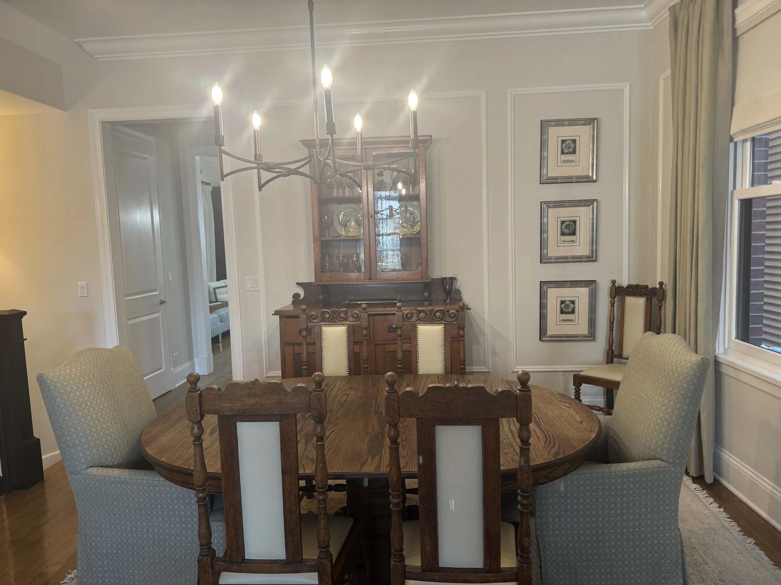 Dining Room 1.JPG