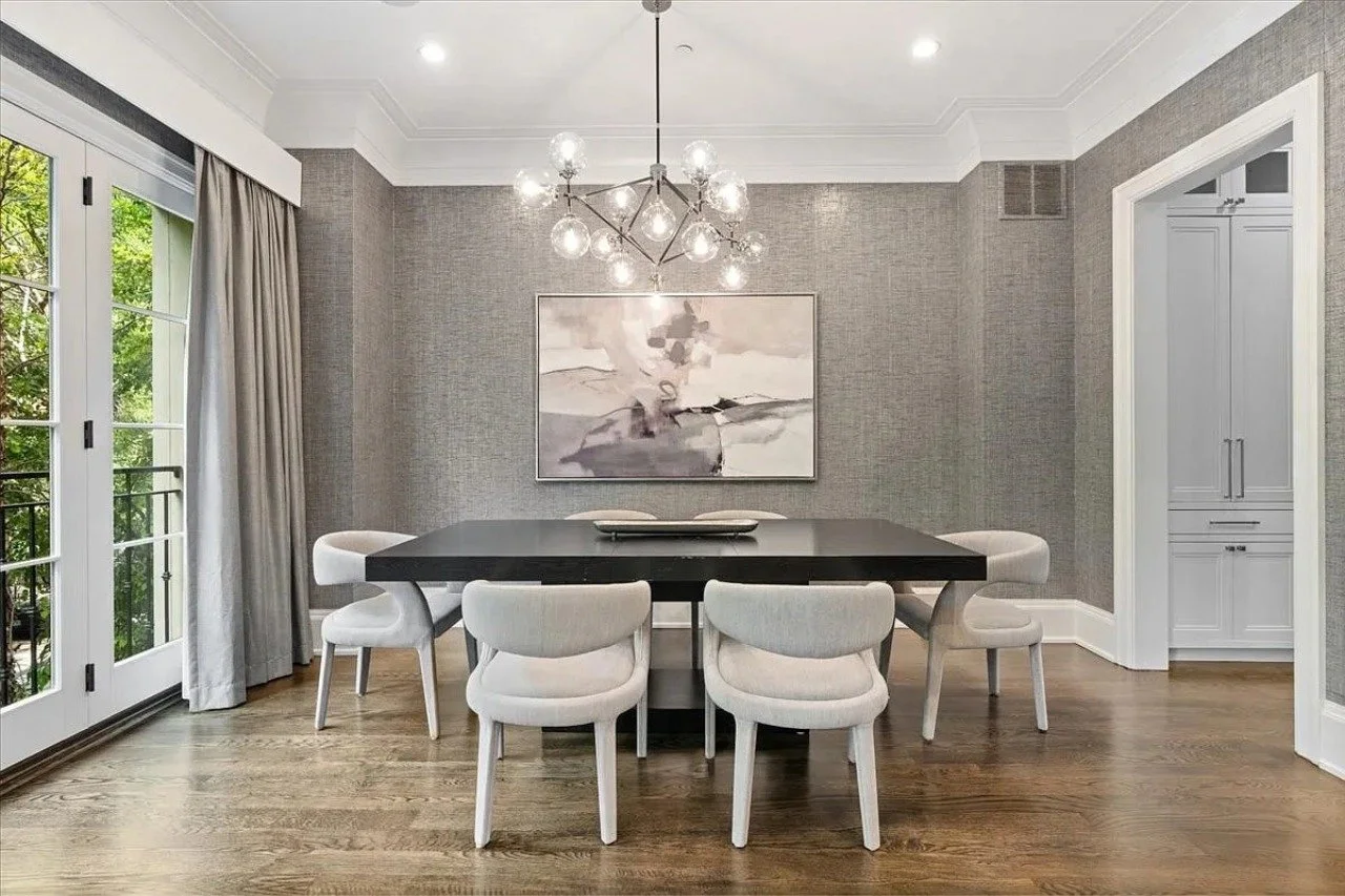 &ldquo;How would you stage a $5.2 million home?&rdquo; ⁣
⁣
Glad you asked. This is how.⁣
⁣
Luxury staging isn't about filling rooms. It's about matching a level of quality buyers are already expecting the moment they walk through the door. That meant