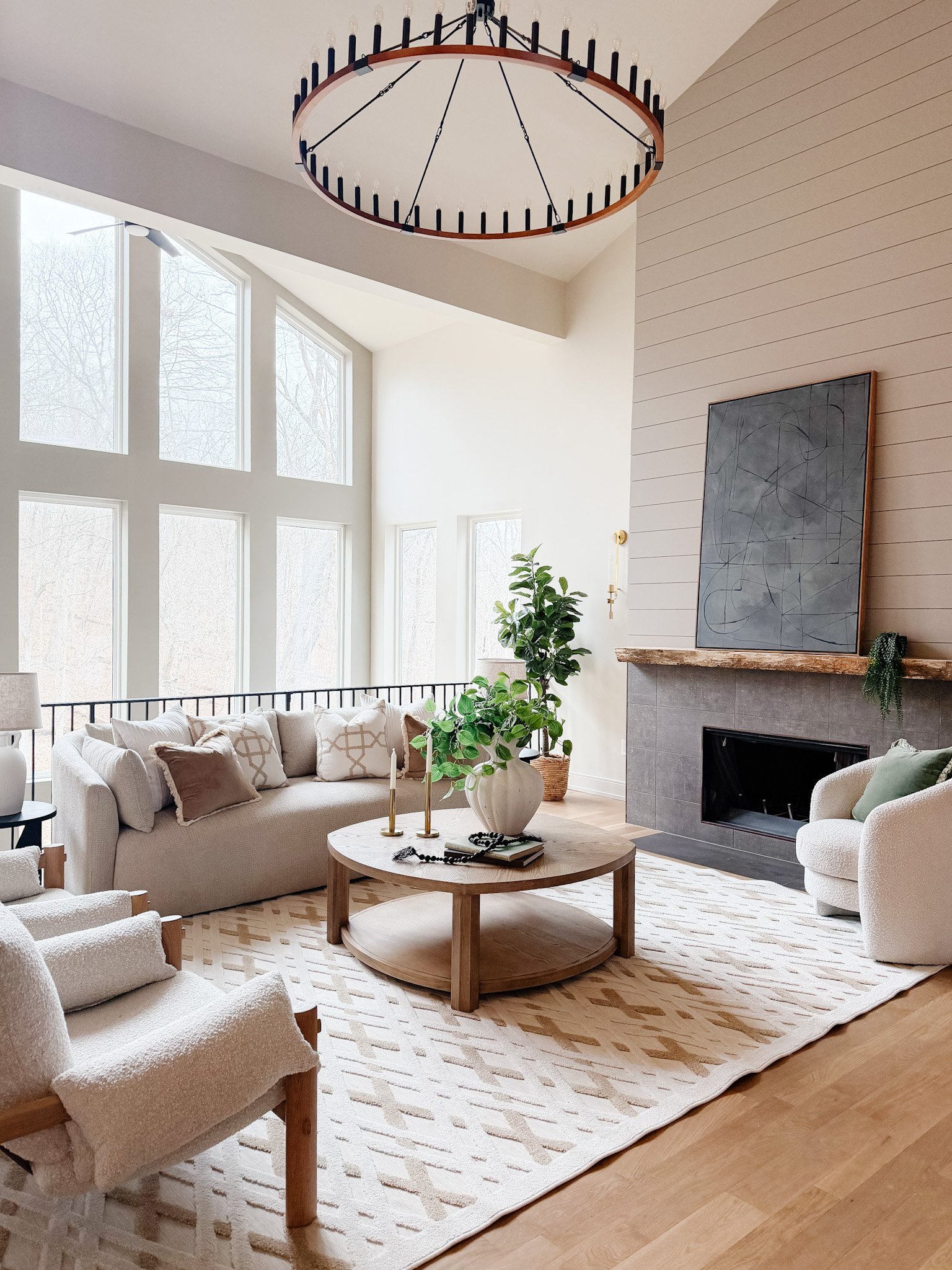 ✨ New Listing | Wildwood ✨

Set on three breathtaking acres, 2408 Redbud Valley Ct is a fully reimagined luxury retreat where elevated design meets natural beauty.

What we love about this space:
✓ Dramatic marble entry with soaring ceilings and thre