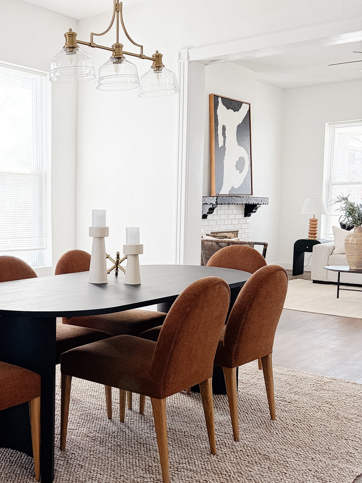 ✨ New Listing | South City ✨

Full of character and thoughtfully brought back to life, 617 Haven St blends historic detail with refreshed, livable space.

What we love about this space:
✓ Classic brick exterior with a large covered front porch
✓ Gran