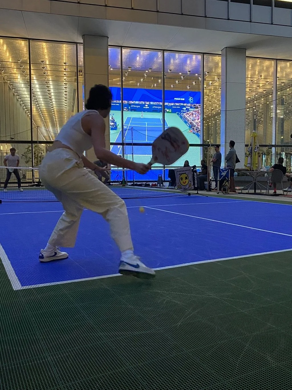 Throwback Thursday 🎾✨
From our Court 16 pre-opening event series at 28 Liberty &mdash; this shot captures Coach Marina in motion and in her element. With her birthday this month, it&rsquo;s the perfect moment to celebrate someone who&rsquo;s been a 