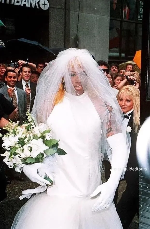 when-dennis-rodman-married-himse.jpg