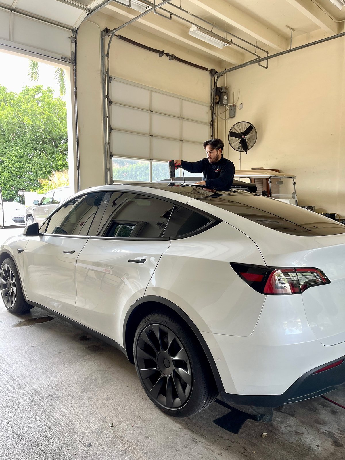 Auto Window Tinting by Shine Bright Mobile Window Tinting 2.jpg