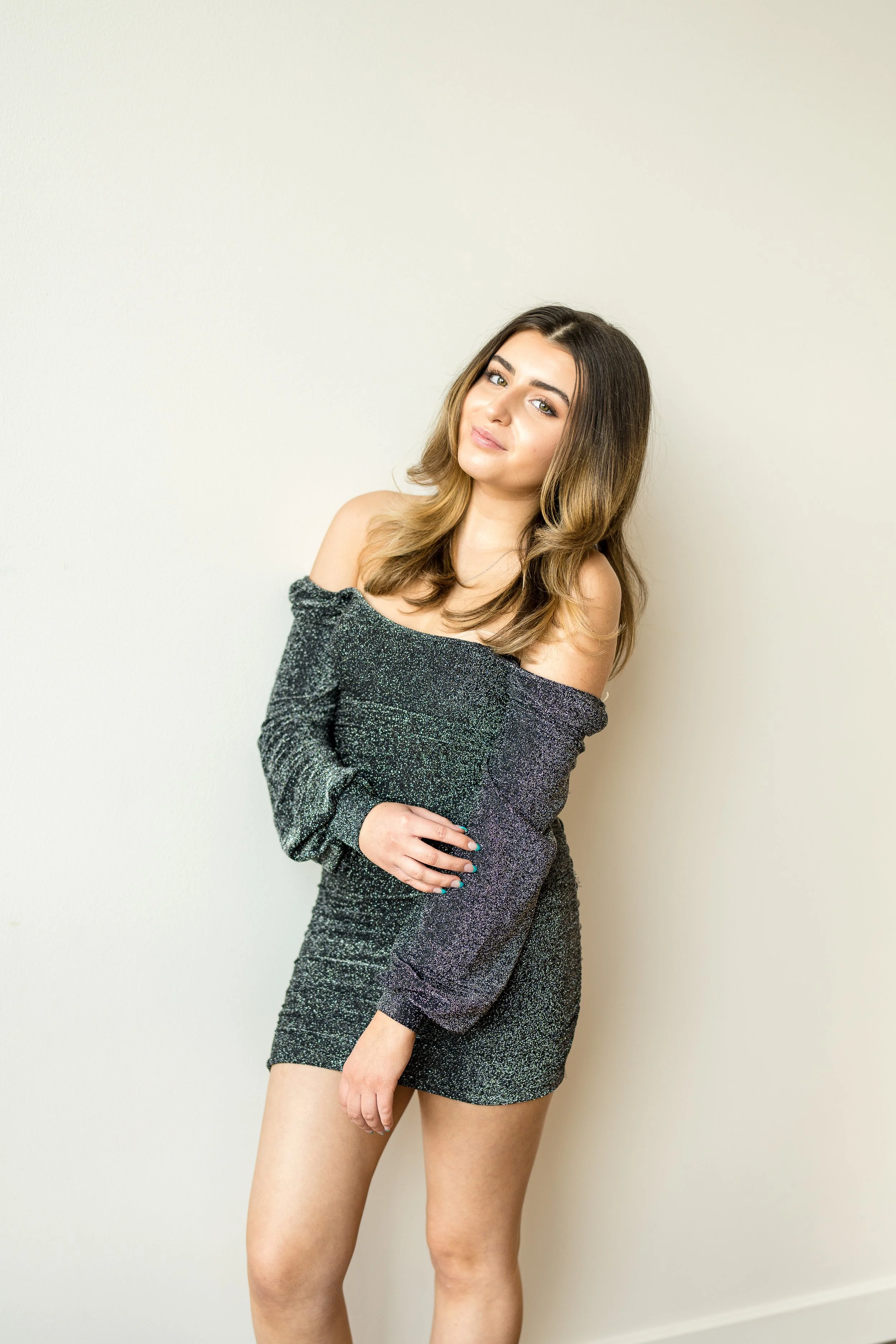 SENIOR PORTRAITS-6.jpg