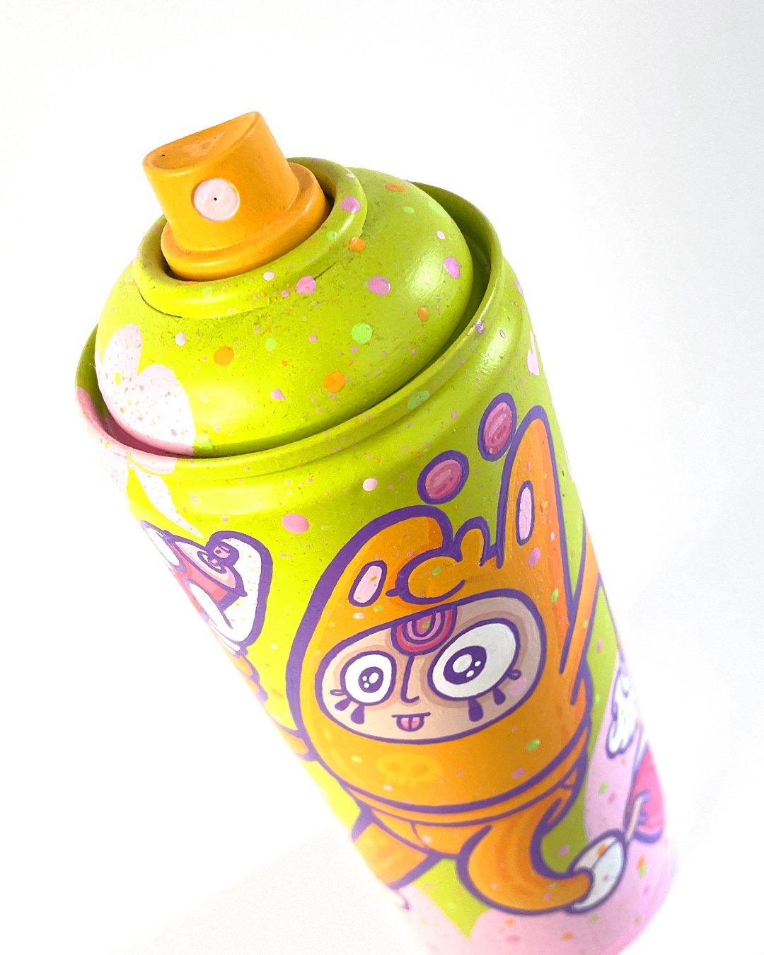 spray_bear_can_7.jpg