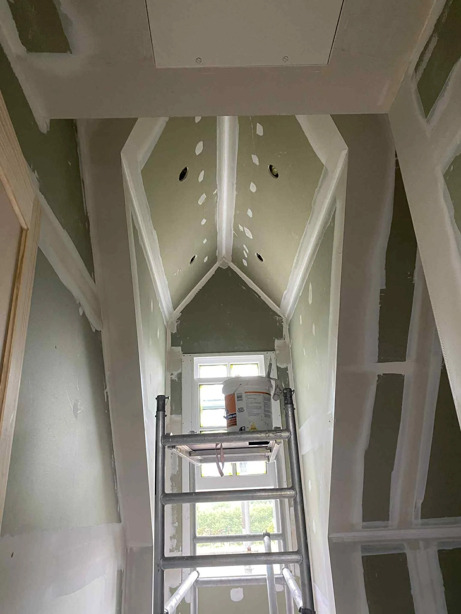 interior-plastering-auckland-west-ceiling-hall.JPG