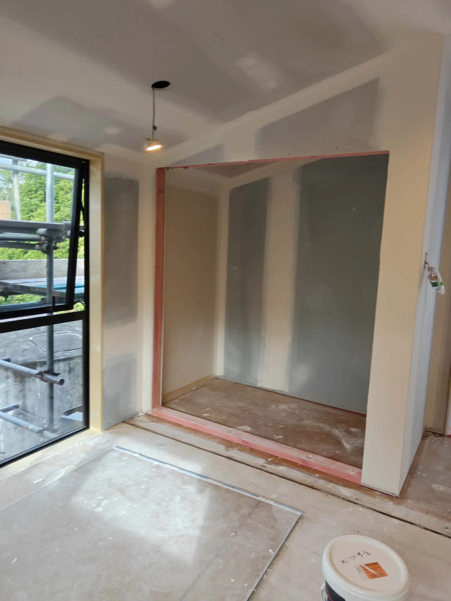 interior-plastering-auckland-east-room.JPG