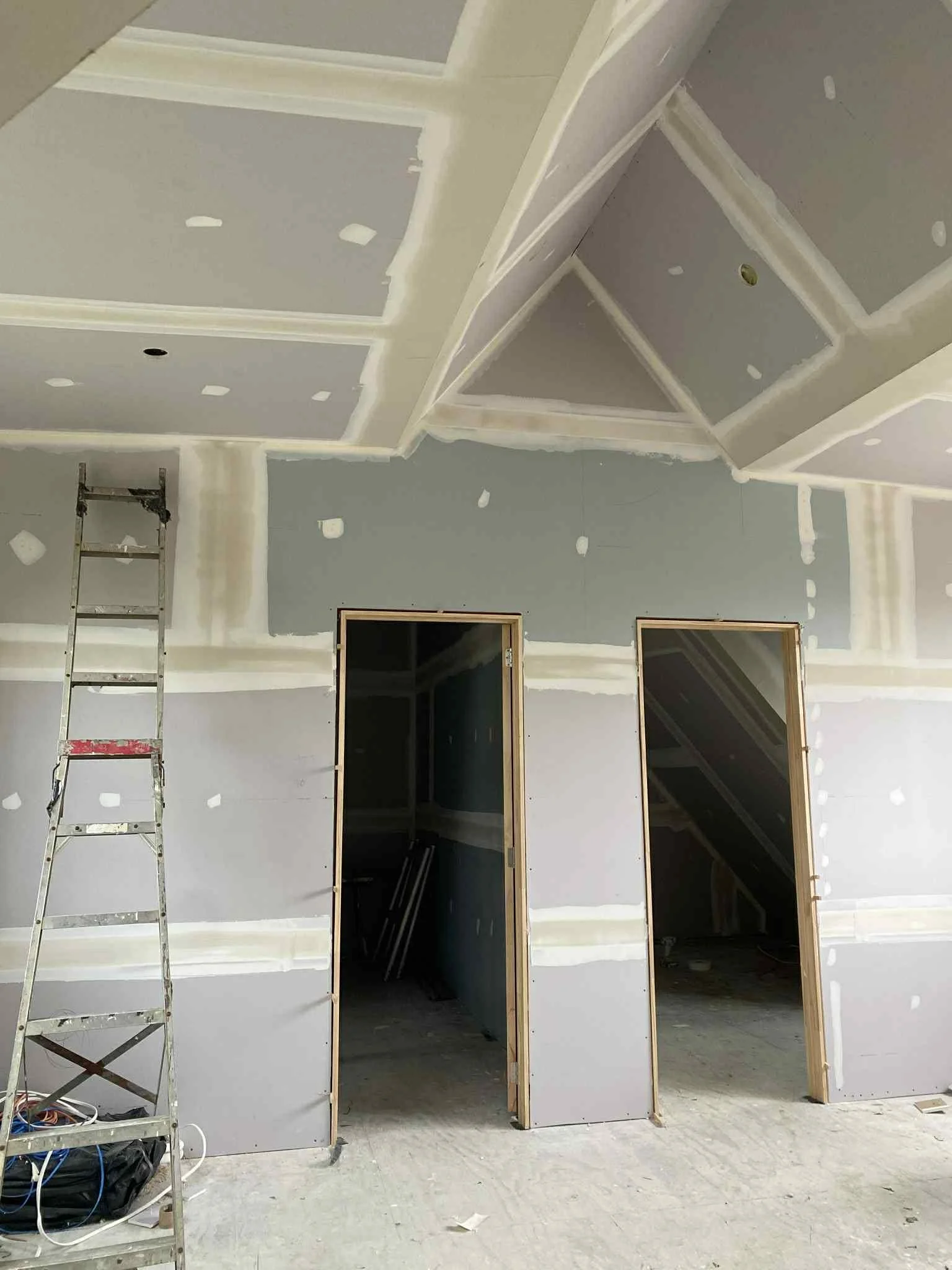 interior-plastering-auckland-west-ceiling-bedroom.JPG
