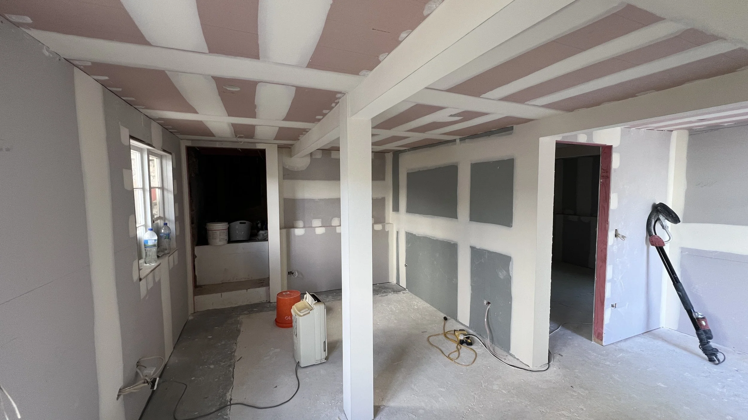 interior-plastering-auckland-central-lounge.JPG
