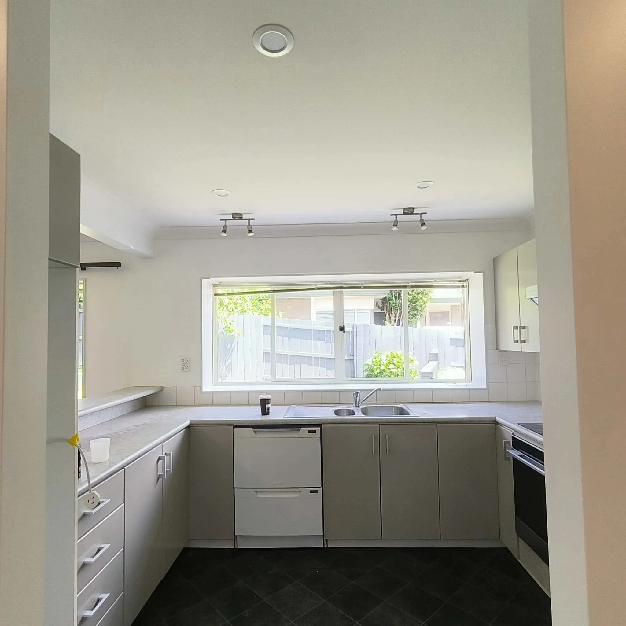 interior-painting-auckland-home-mtroskill-kitchen.JPEG