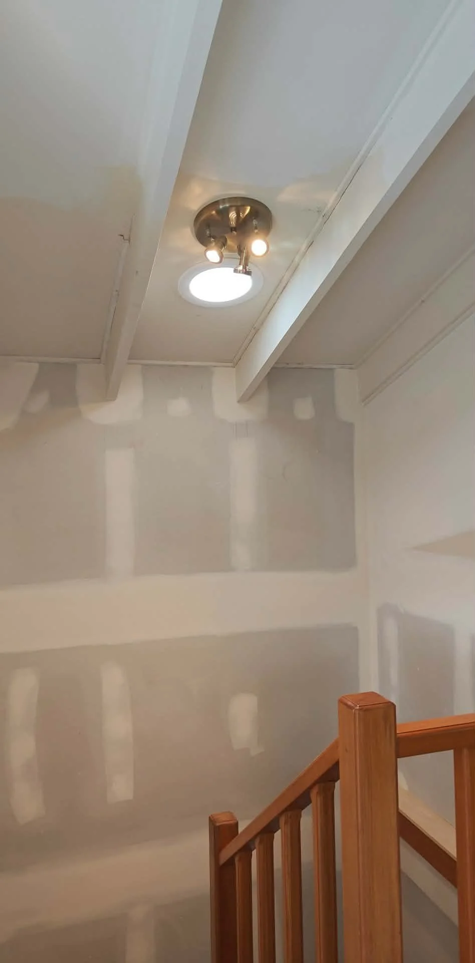 interior-plastering-auckland-east-stairwell.JPEG
