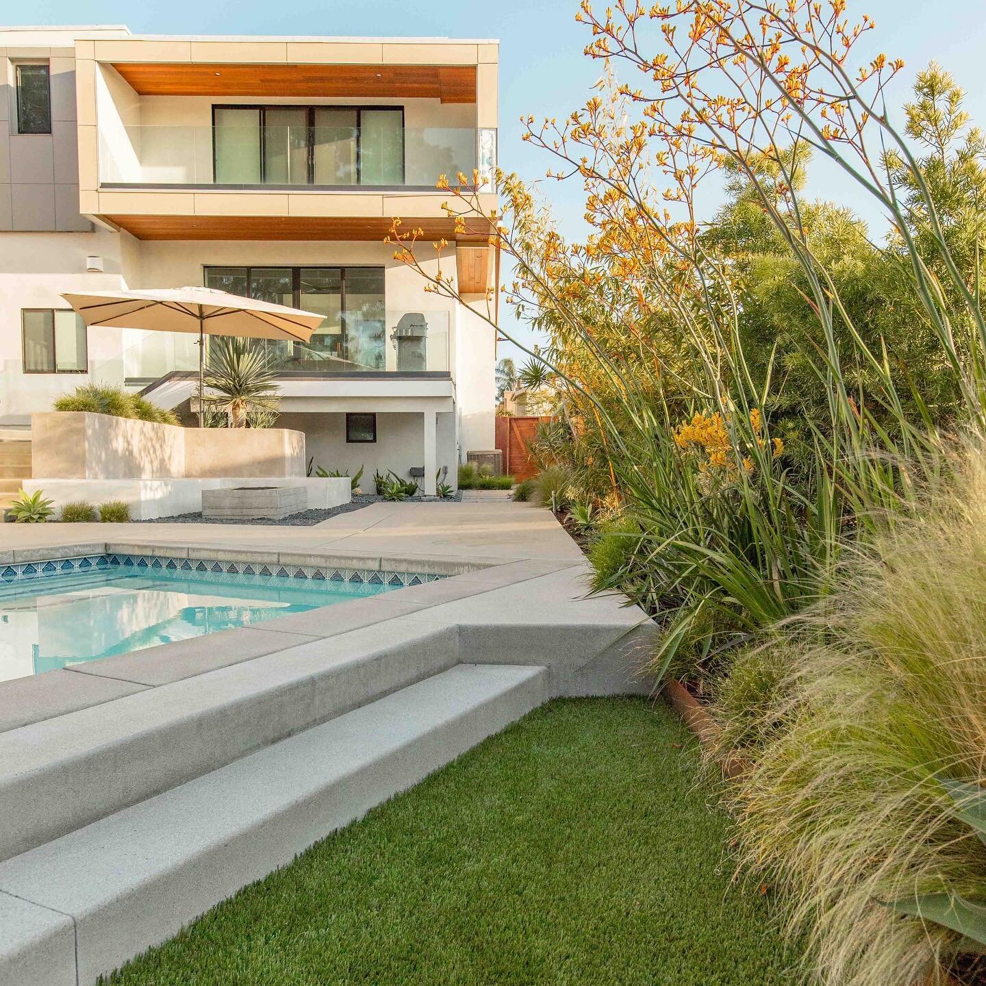 &ldquo;Just throw it in the pit&rdquo;. We arrived partway through construction on this modern Home sitting above the ocean in the Del Mar Hills. The backyard had quite literally become a dump, with excavated concrete, tile, etc. from the home build 