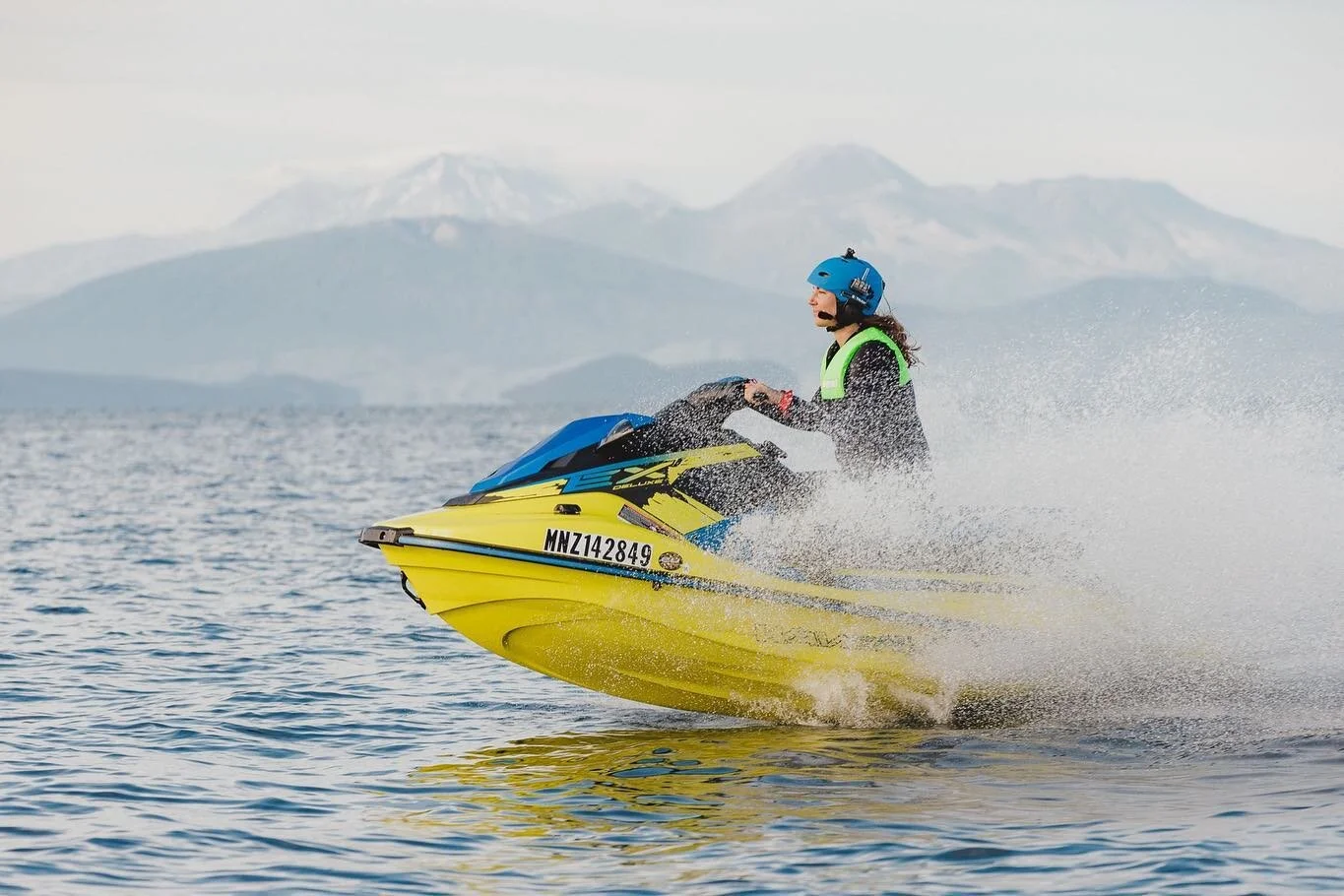 TODAY&rsquo;S OUR LAST DAY OPERATING JET SKIS OF THE SEASON! And what a stunner of a day it is! Glassy conditions are perfect for your self guided jet ski tour to the iconic Maōri Rock Carvings! Call us at 028 416 7587 to book in or head online to ta