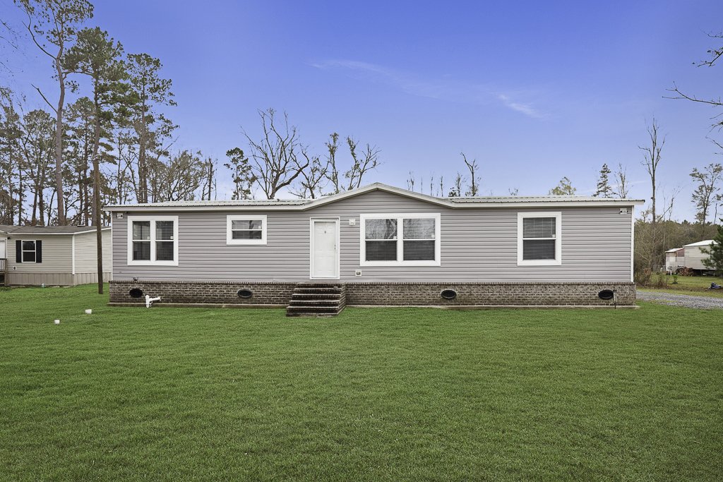 19774 Palmer Rd   Livingston, LA