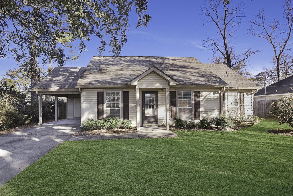 308 E Jeff St  Gonzales, LA