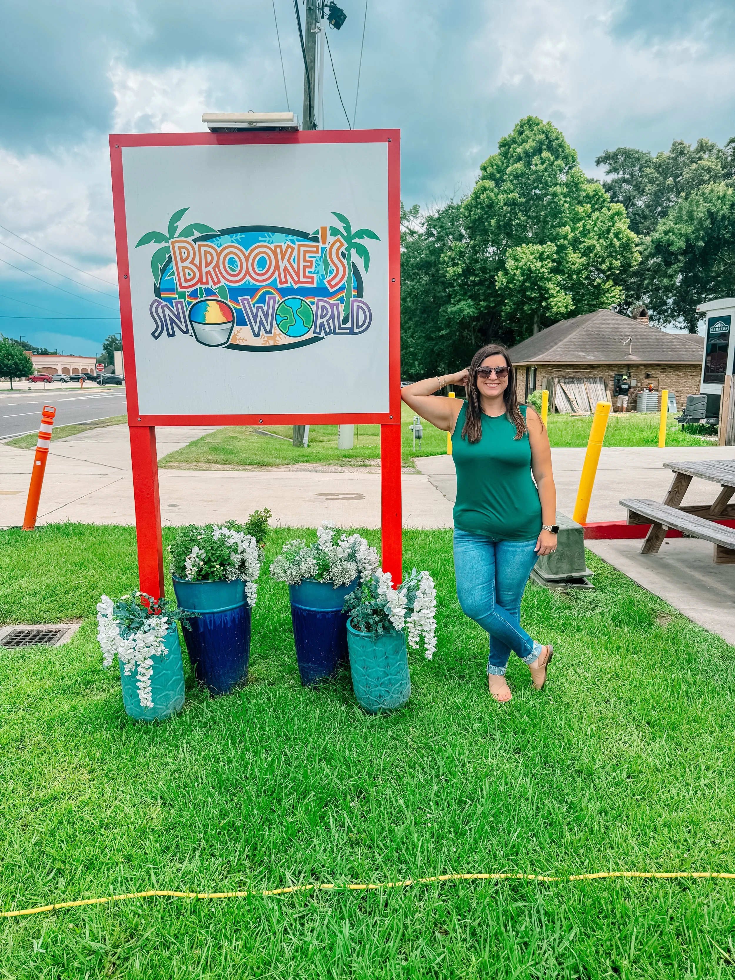 Have you stopped by Brooke&rsquo;s SnoWorld in Prairieville yet? 🍧

Not only is it adorable, but their menu is HUGE. Snowballs, treats, and so many fun options to choose from!

Don&rsquo;t forget to grab a copy of my Snowball Crawl Map at the link i