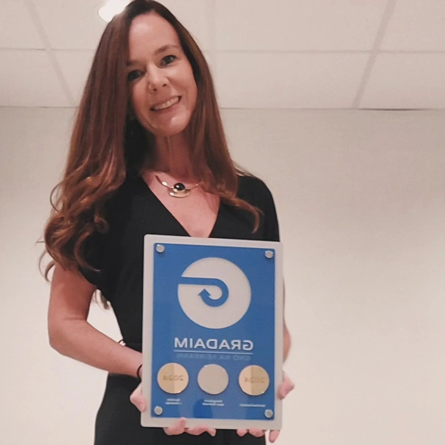 G r a d a i m  G n &oacute;  2 0 2 4 

Bronnadh Gradam Gn&oacute; na h&Eacute;ireann orm inn&eacute; ag &oacute;c&aacute;id a bh&iacute; eagraithe ag Gl&oacute;r na nGael i bP&aacute;irc an Chr&oacute;caigh. Is aitheantas n&aacute;isi&uacute;nta &eac