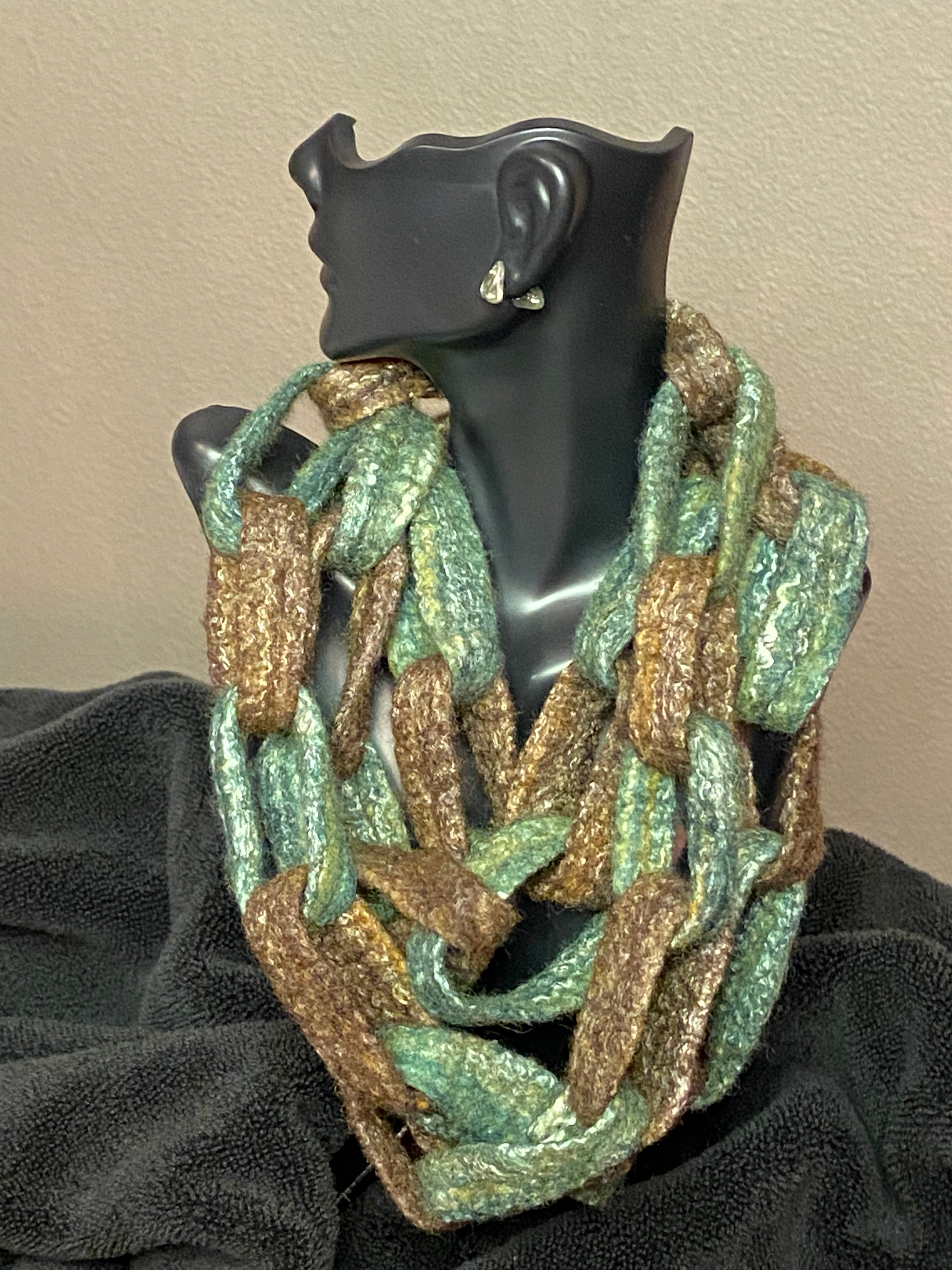Chain links for the Holidays