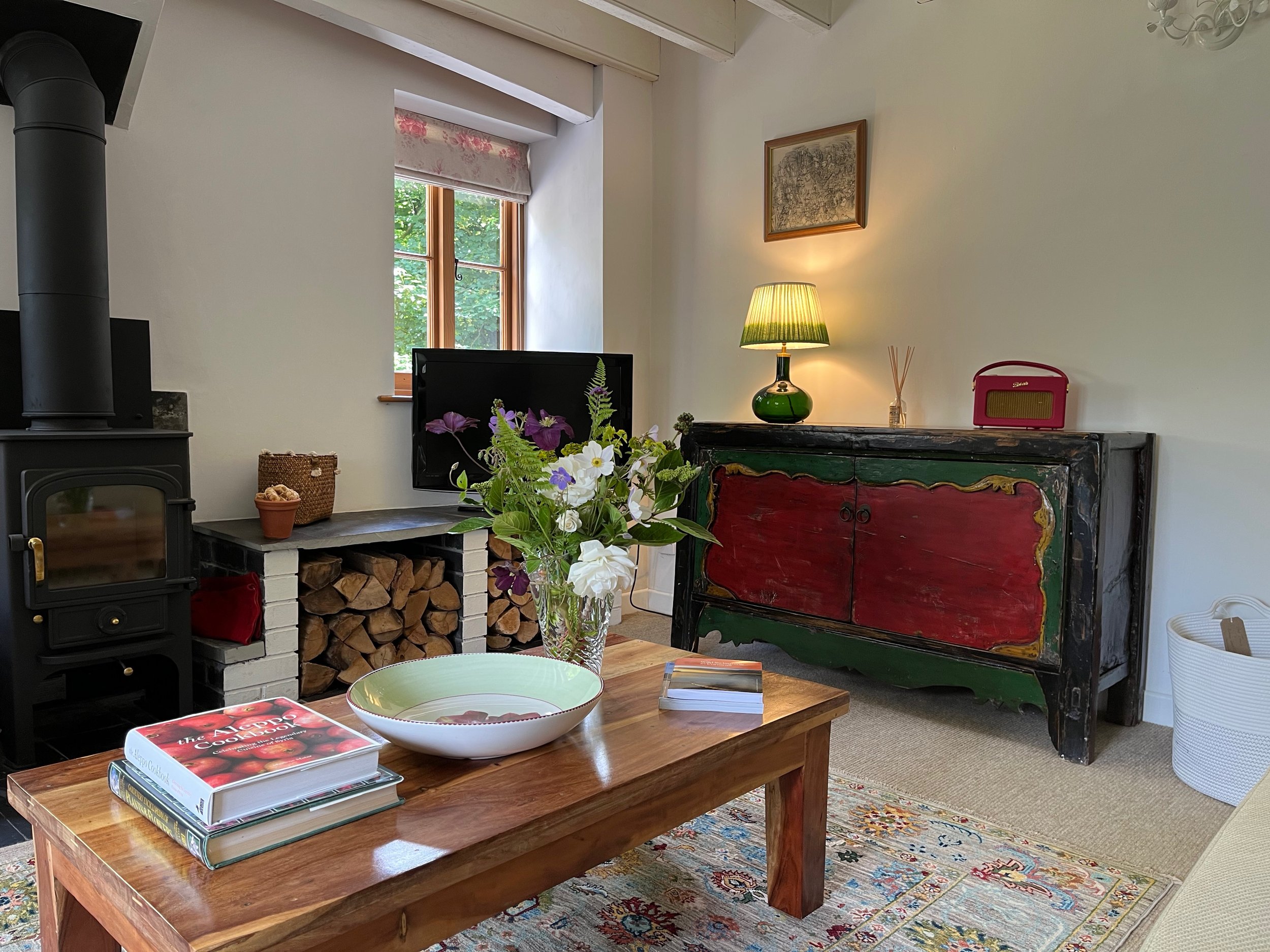 Sitting room in Granary Cottage.jpeg