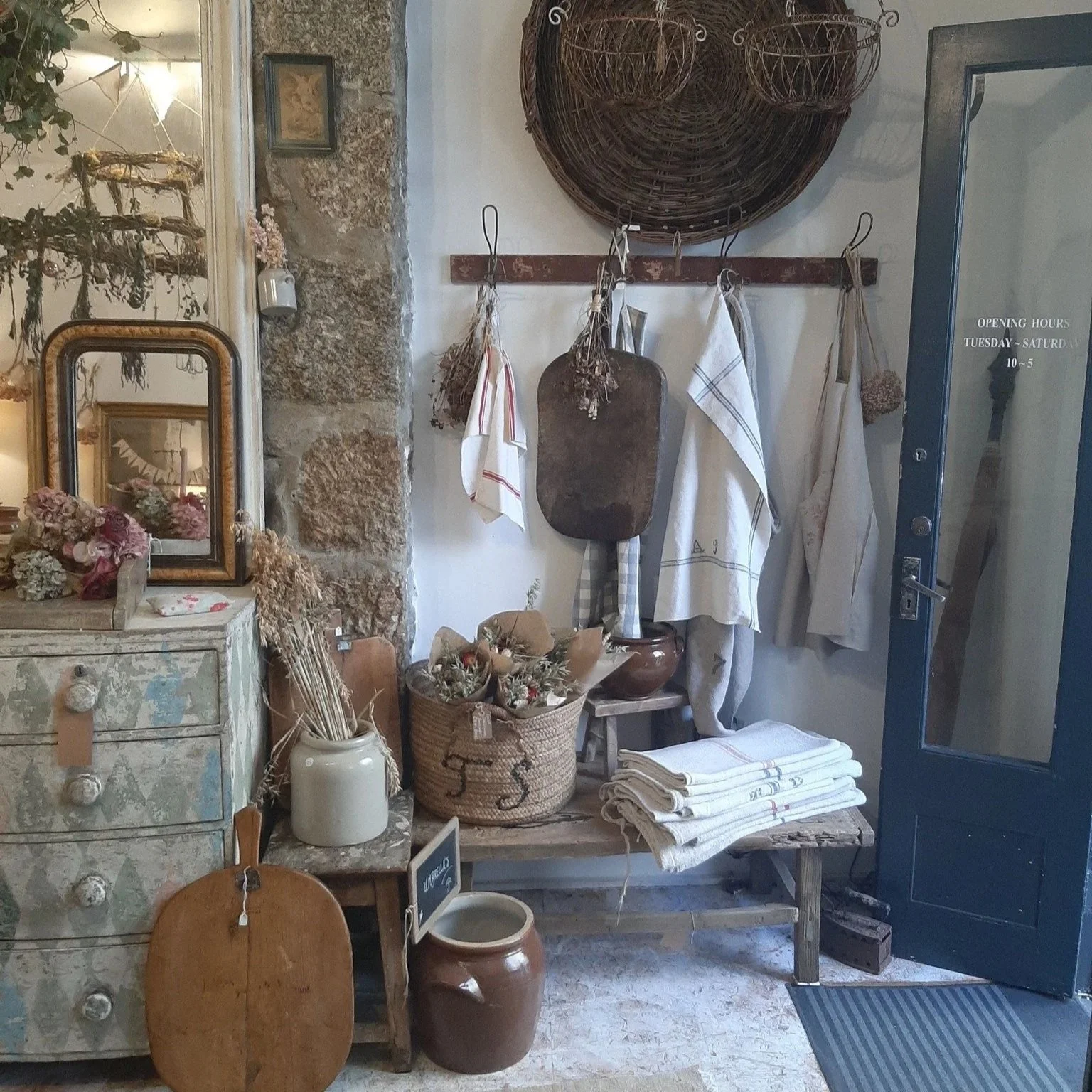 Ennys Cornwall - A Slice Of Life - Creative Styling Retreat with Faded Vintage