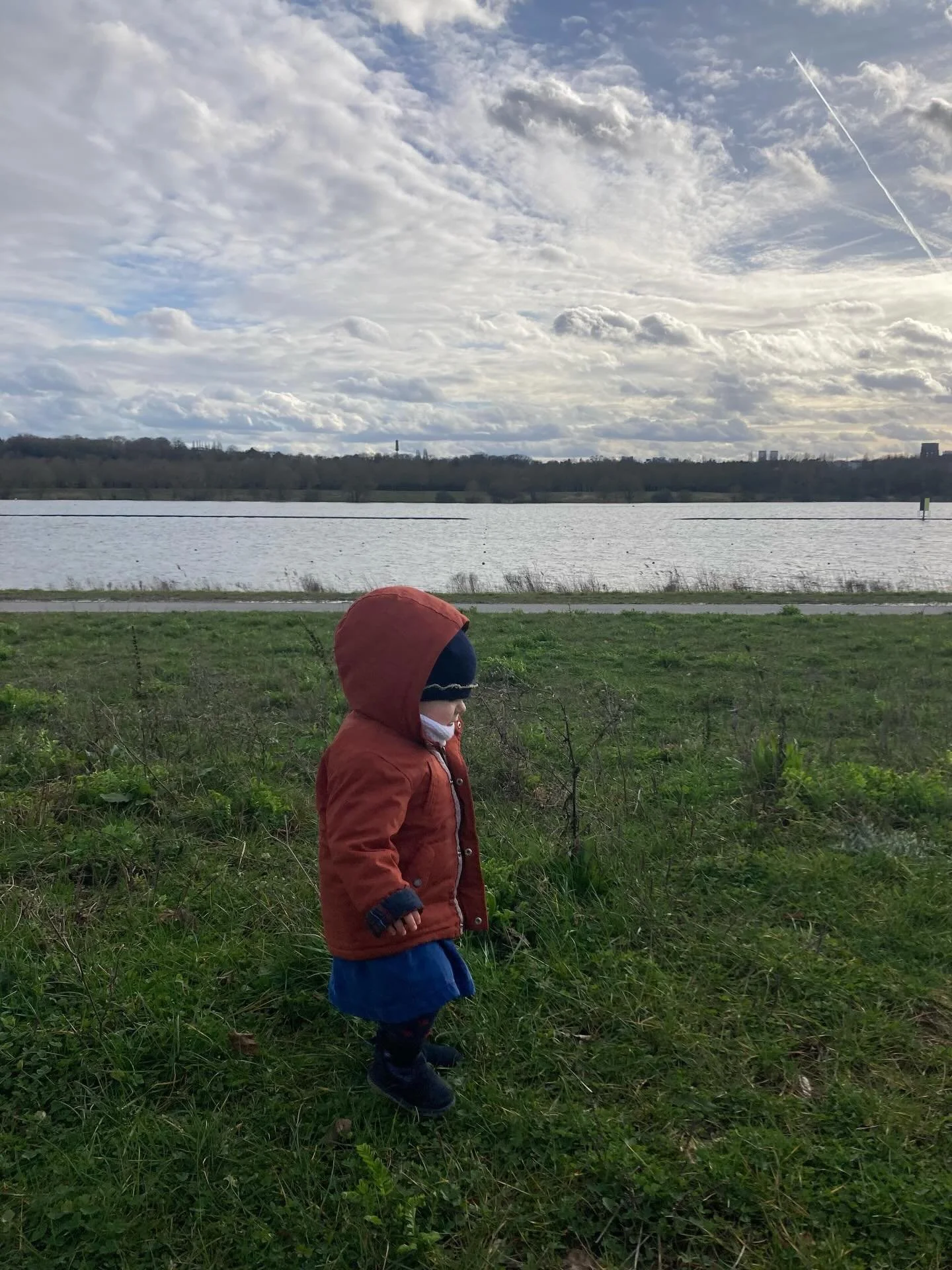 F&eacute;vrier. Beaucoup de temps en famille, un peu d&lsquo;air pour la t&ecirc;te et de la lumi&egrave;re pour les yeux, un petit voyage que toutes les deux, un premier cours de solf&egrave;ge, du Queen et du jazz et une glissade dans l&rsquo;adole