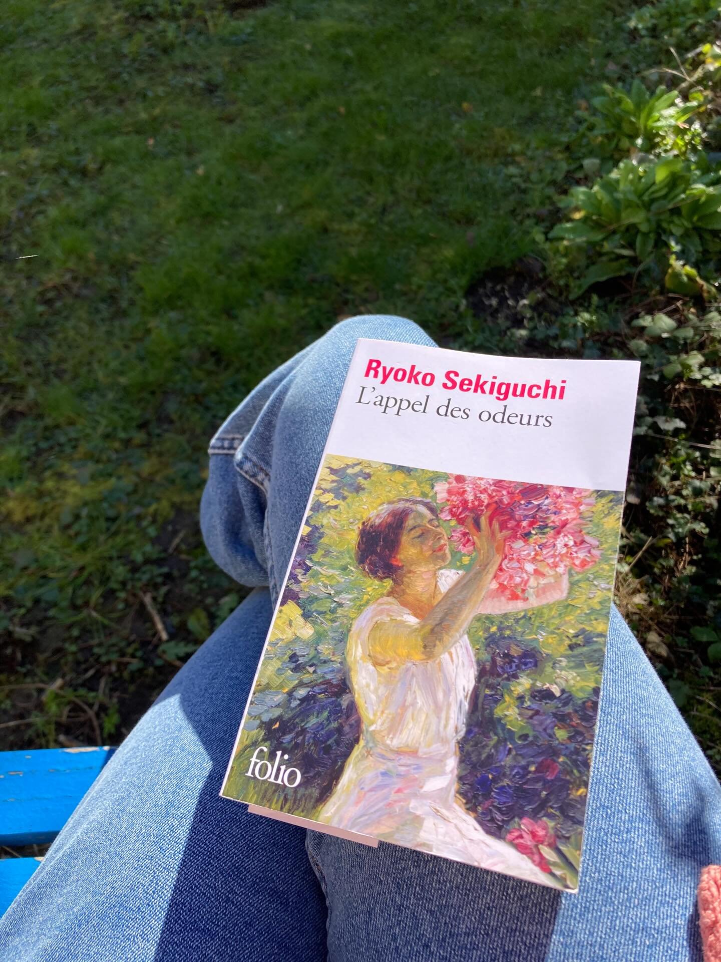 Ce livre donne envie d&rsquo;explorer la vie sous un autre angle. Peut-&ecirc;tre nous avons d&eacute;j&agrave; fait plus attention aux bruits ou mis plus d&lsquo;attention &agrave; regarder ce qui nous entoure. Mais quelle importance donnons-nous au