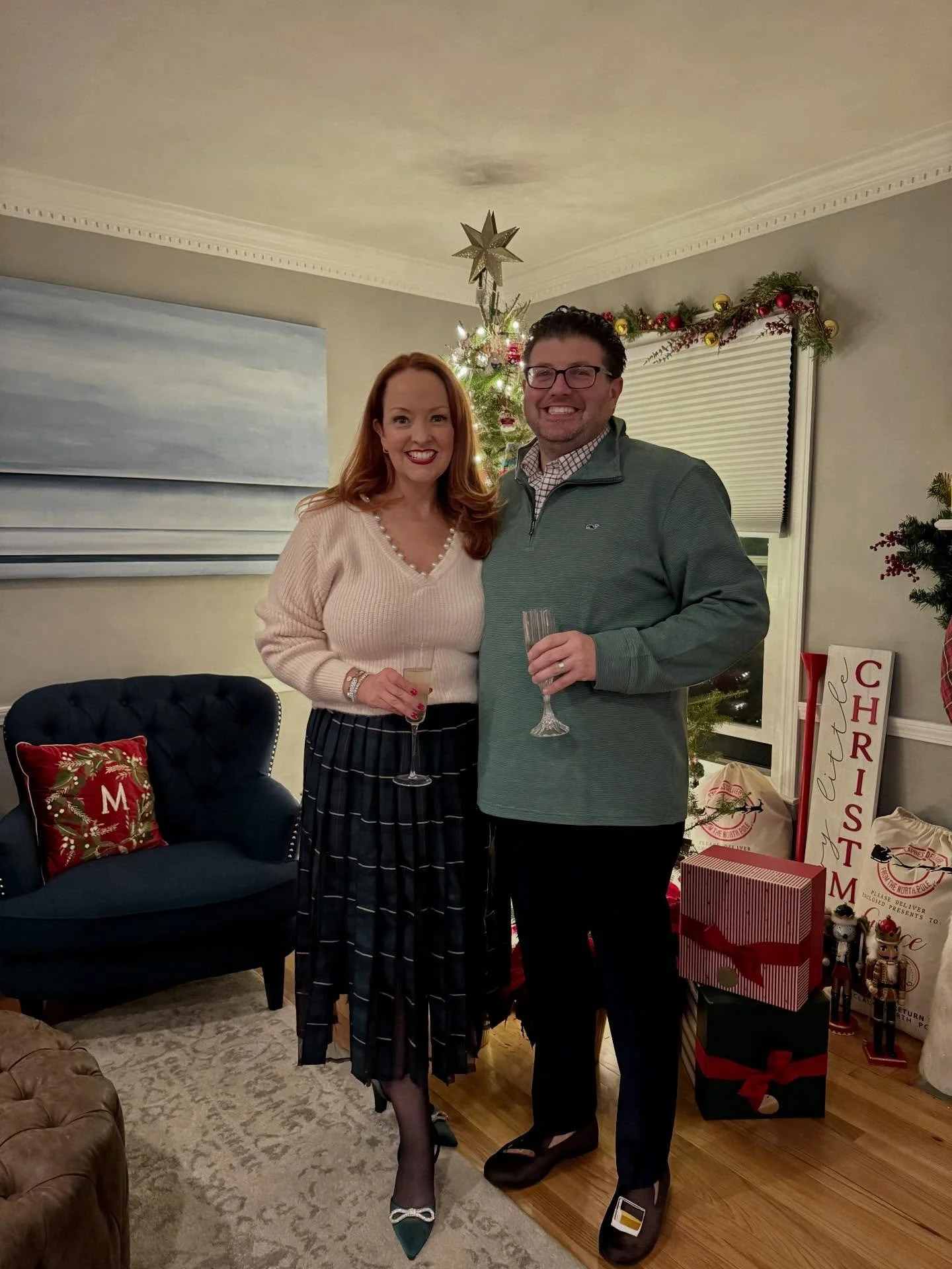 As an event planner, I can confidently say the very best parties are the ones at home 💚
So grateful to host our 4th Annual Very Maloney Christmas with my favorite co-host and amazing husband, surrounded by family, friends, carols around the piano, a