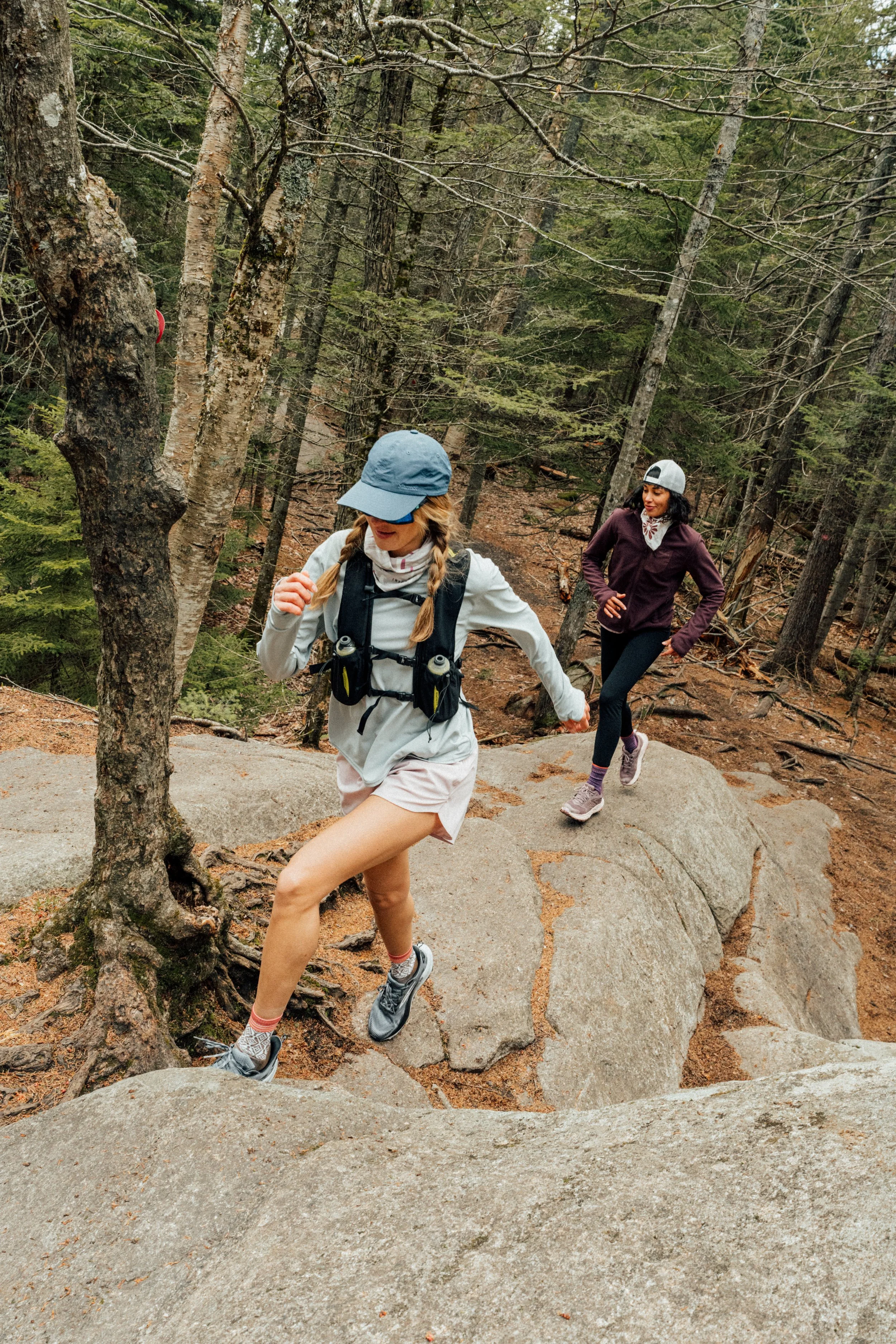 F26_SHOT 3_TrailRun_AerothemalAirFleece_VAR_Lifestyle_02272-ROUGH.jpg