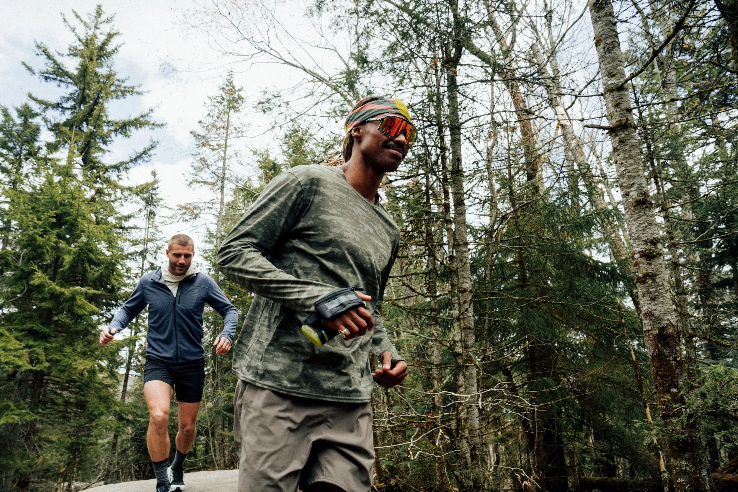 F26_SHOT 3_TrailRun_AerothemalAirFleece_VAR_Lifestyle_01998-ROUGH.jpg