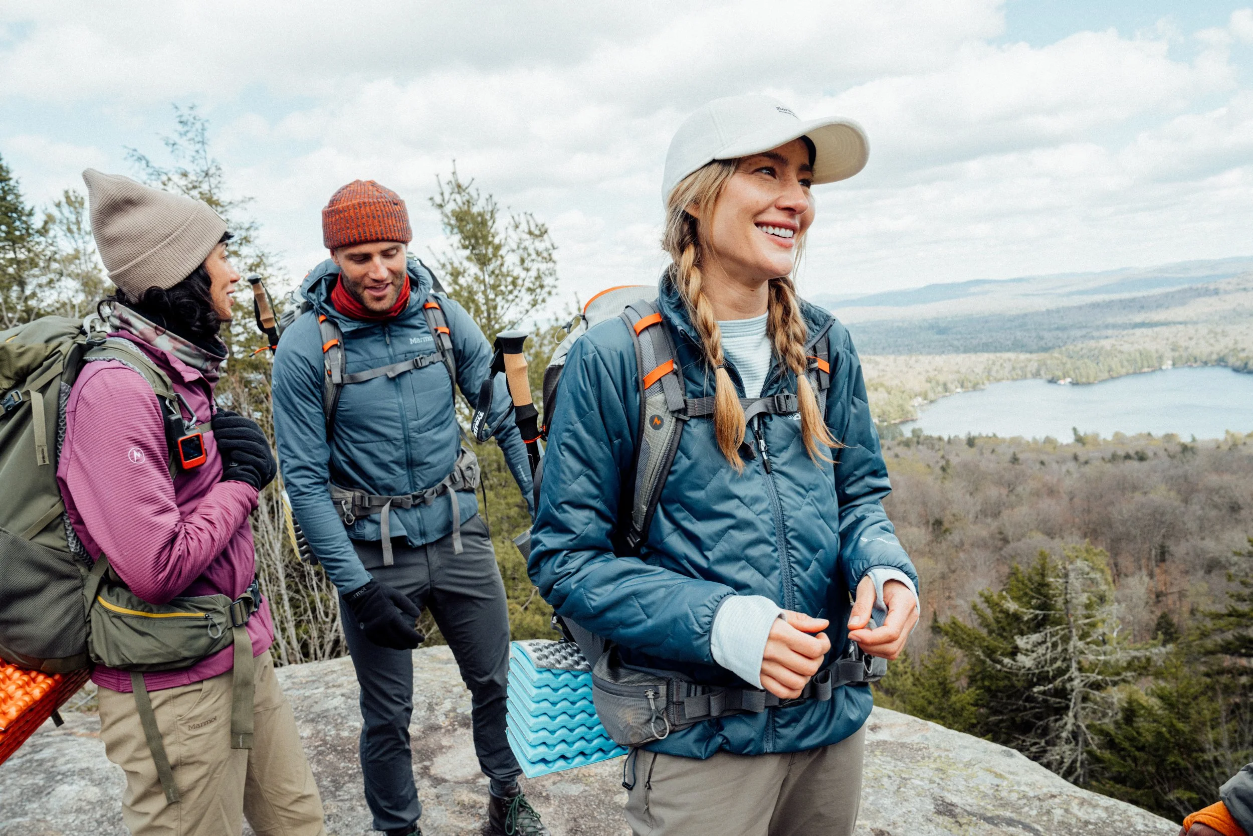 F26_SHOT 5_TechnicalHike_RevloMonoquilt_VAR_Lifestyle_03280-ROUGH.jpg