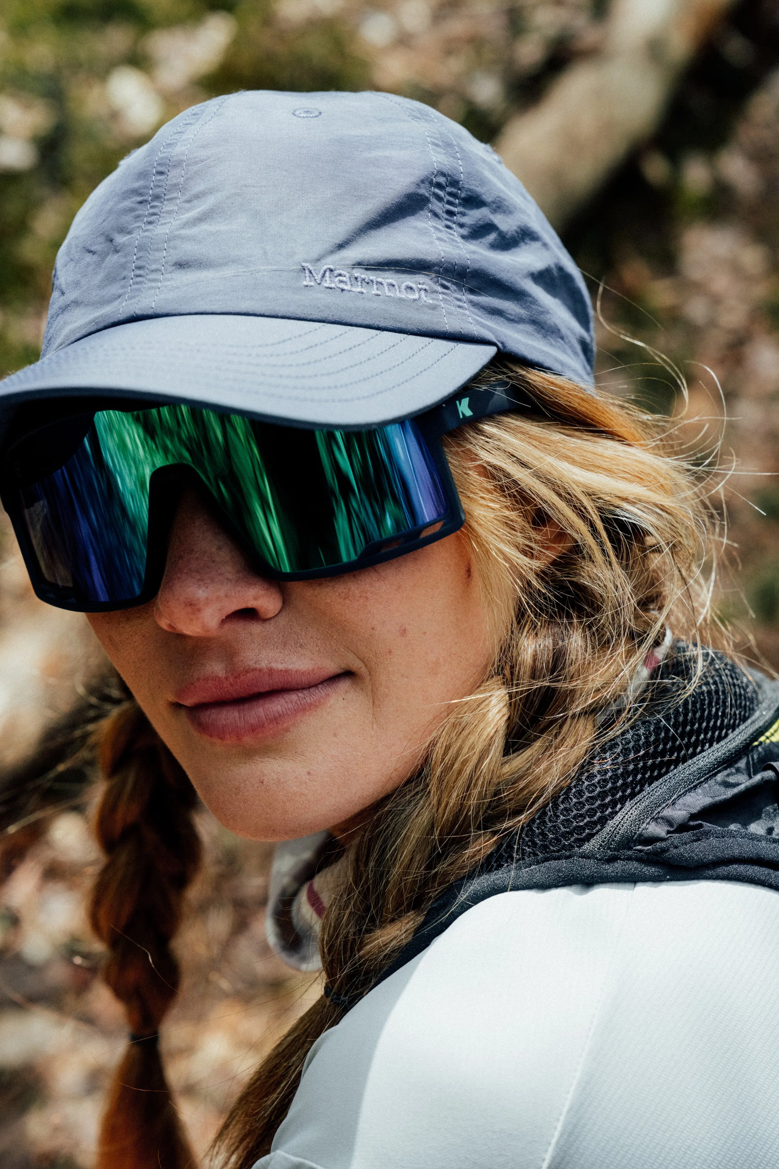 F26_SHOT 3_TrailRun_AerothemalAirFleece_VAR_Lifestyle_02005-ROUGH.jpg