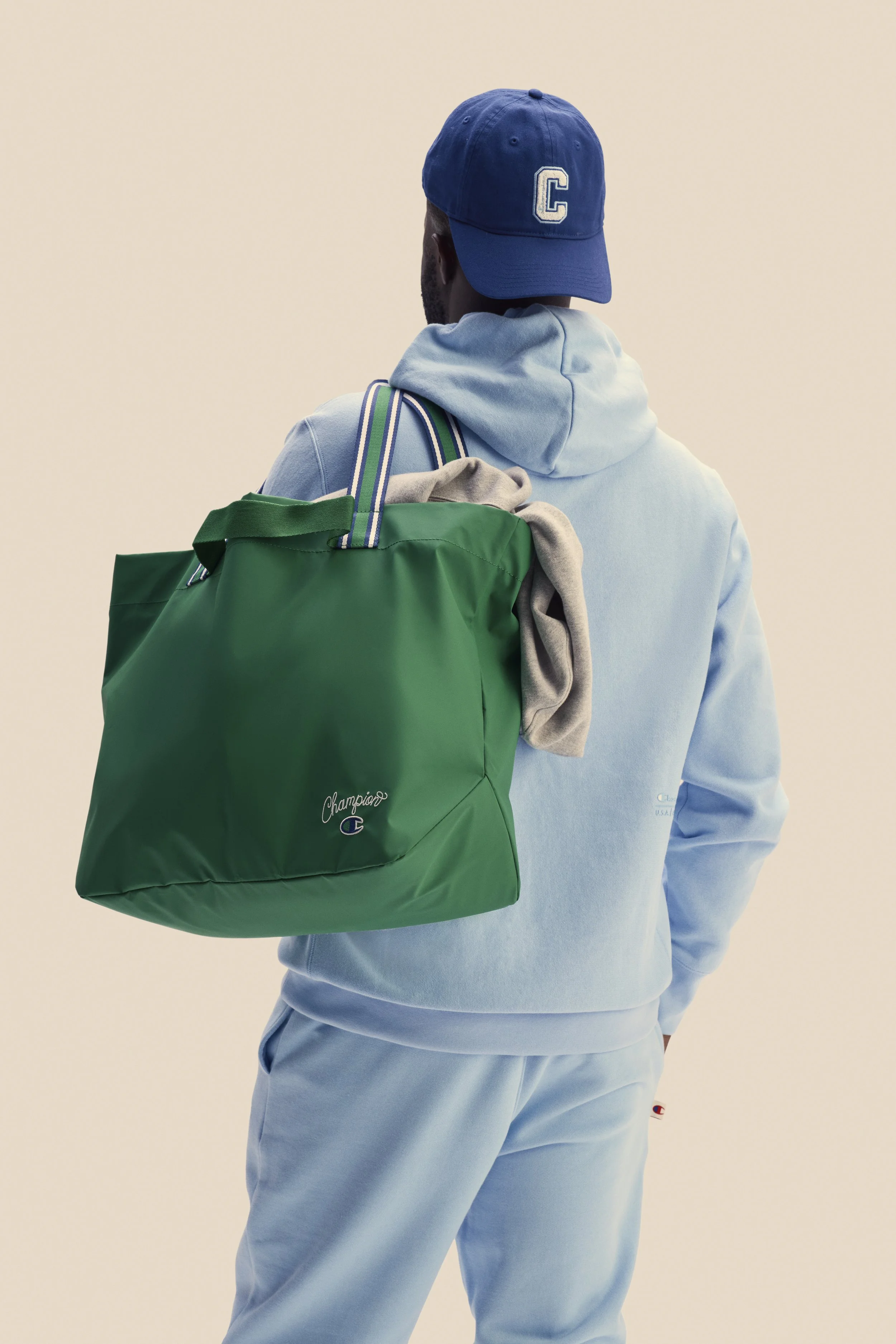 SHOT 01_S26 CHMPxTARGET_ULAC-BAGS_HATS_0066_FINAL.jpg