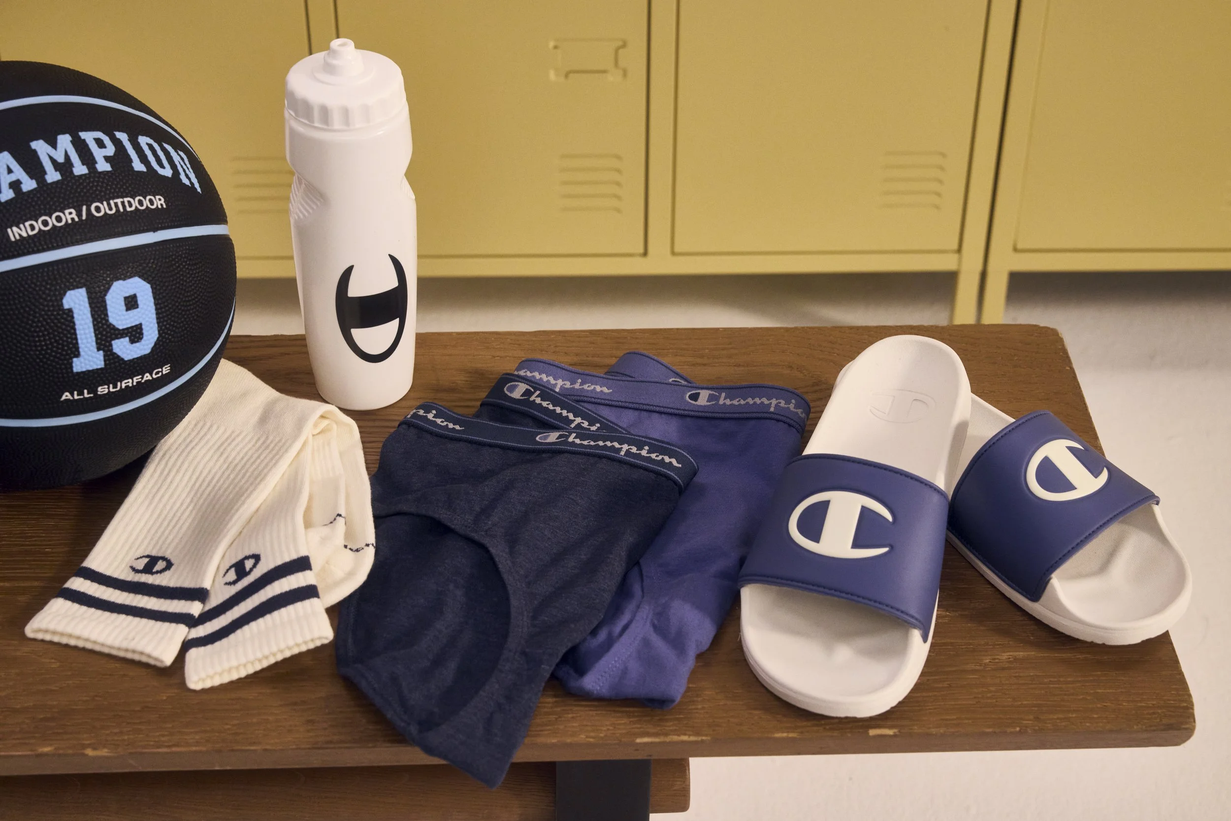 SHOT1_S26-Q2-CHMPxTARGET_MW_INNERWEAR-OB_PL_0188_FINAL.jpg