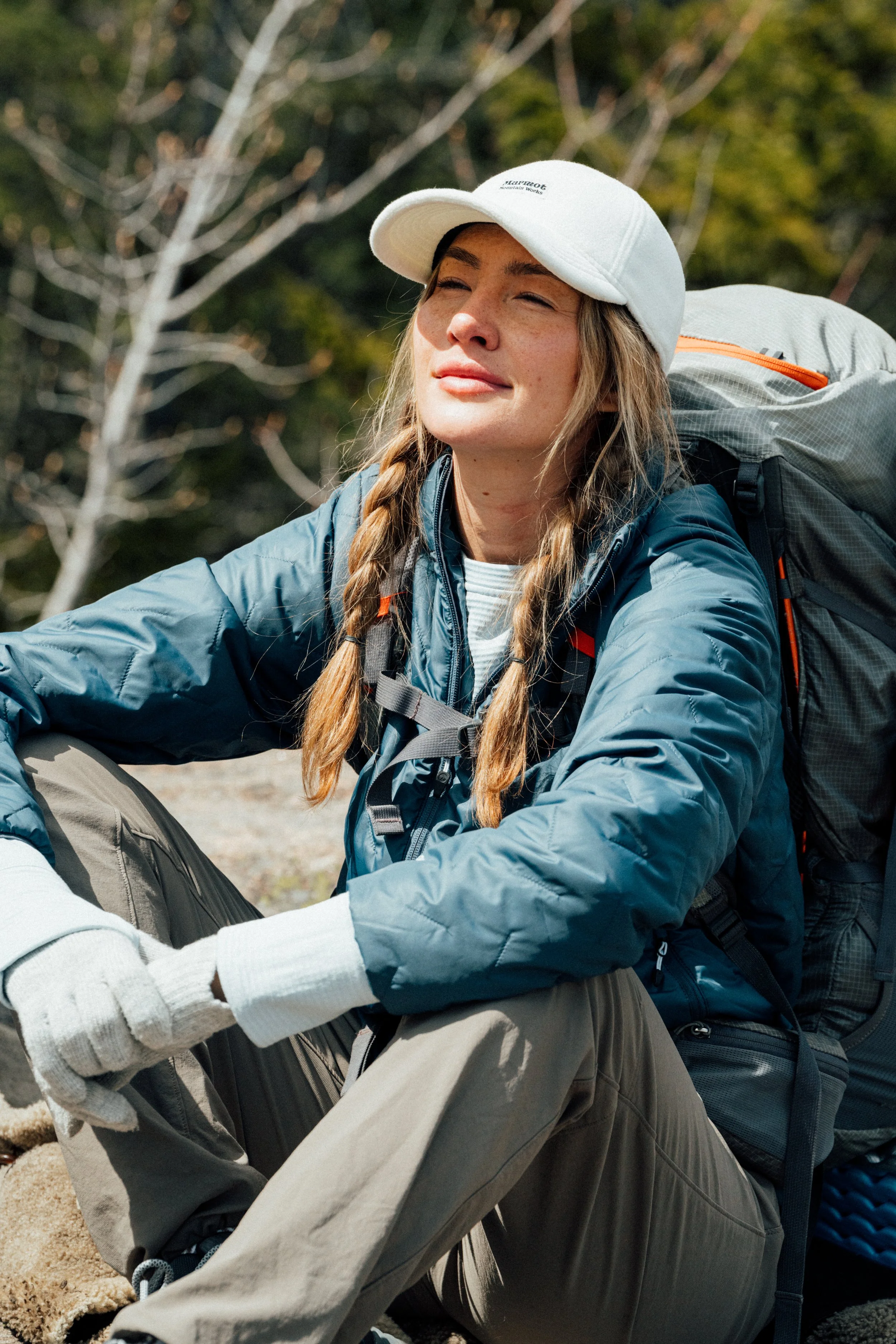 F26_SHOT 5_TechnicalHike_RevloMonoquilt_VAR_Lifestyle_03191-ROUGH.jpg