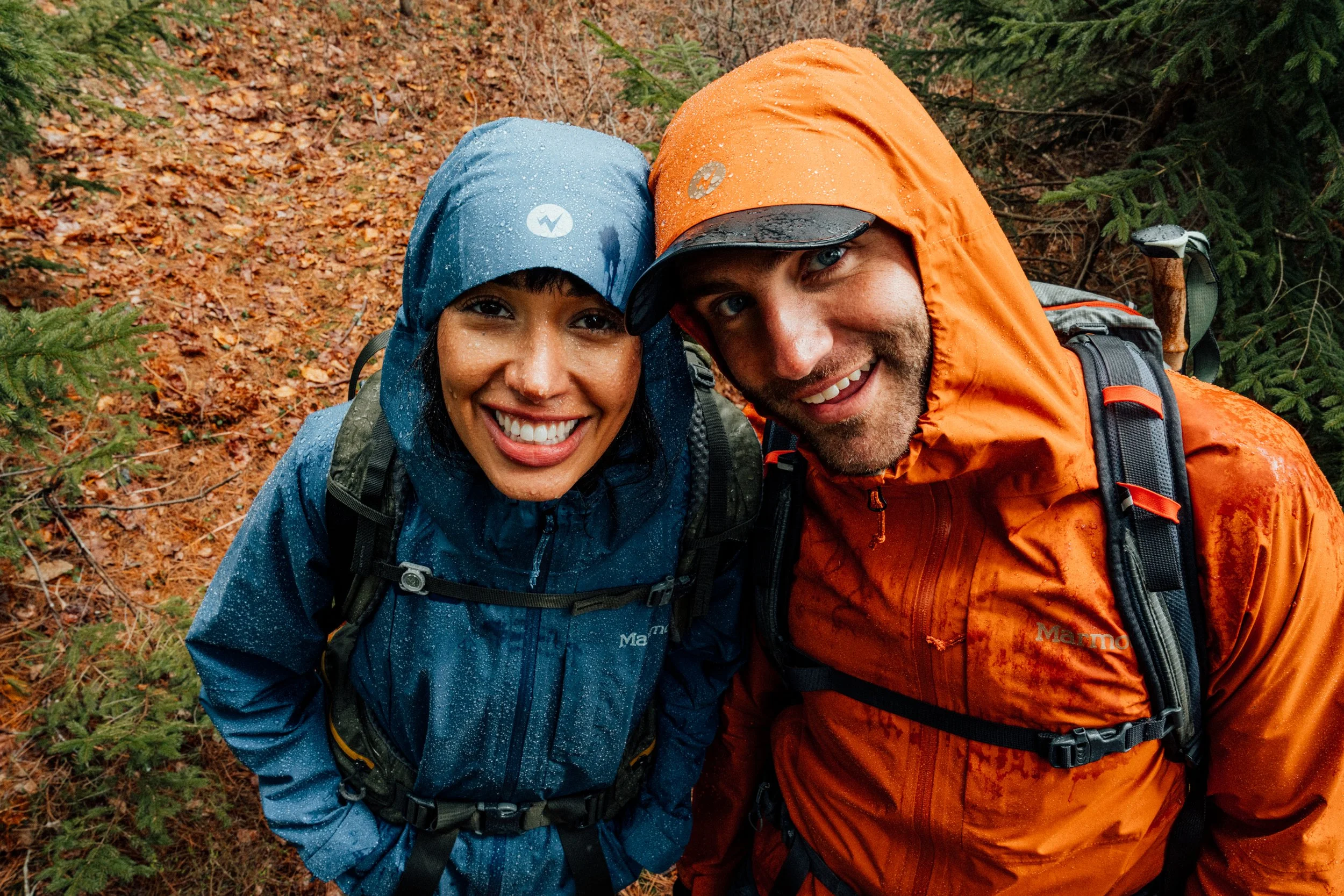 F26_SHOT 4_TechHikeWater_WaypointPreCipEVOFlx_VAR_Lifestyle_06992-ROUGH.jpg