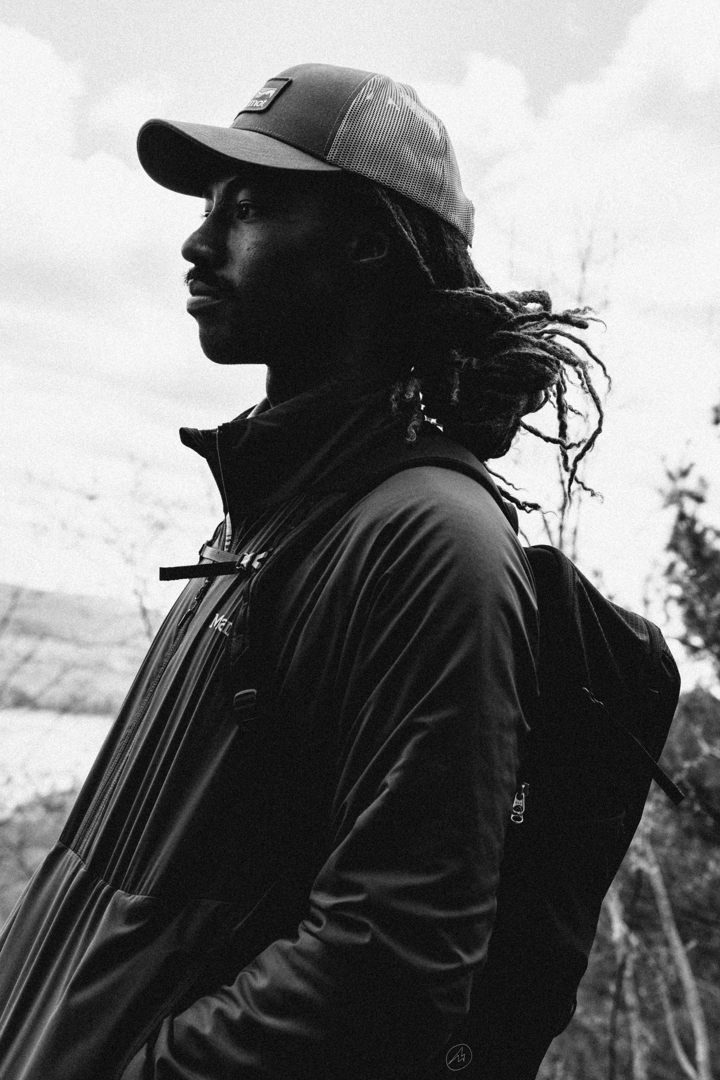 F26_SHOT 4_LightHike_AerothermalHalfZip_VAR_Lifestyle_02620-ROUGH.jpg