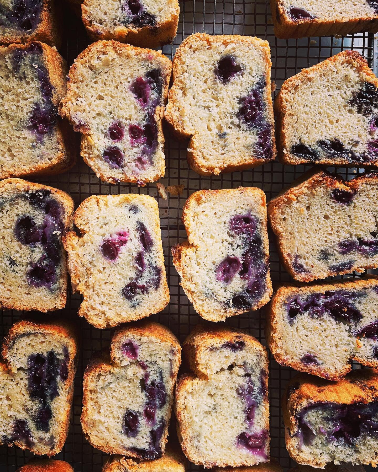 Luscious blueberry lemon bread heading to @healthy.living.market @citymarketcoop and @hungermountaincoop now ! I&rsquo;ve been working on the recipe for this bread and I think it&rsquo;s the best one yet and there are tons of blueberries ! 

#glutenf
