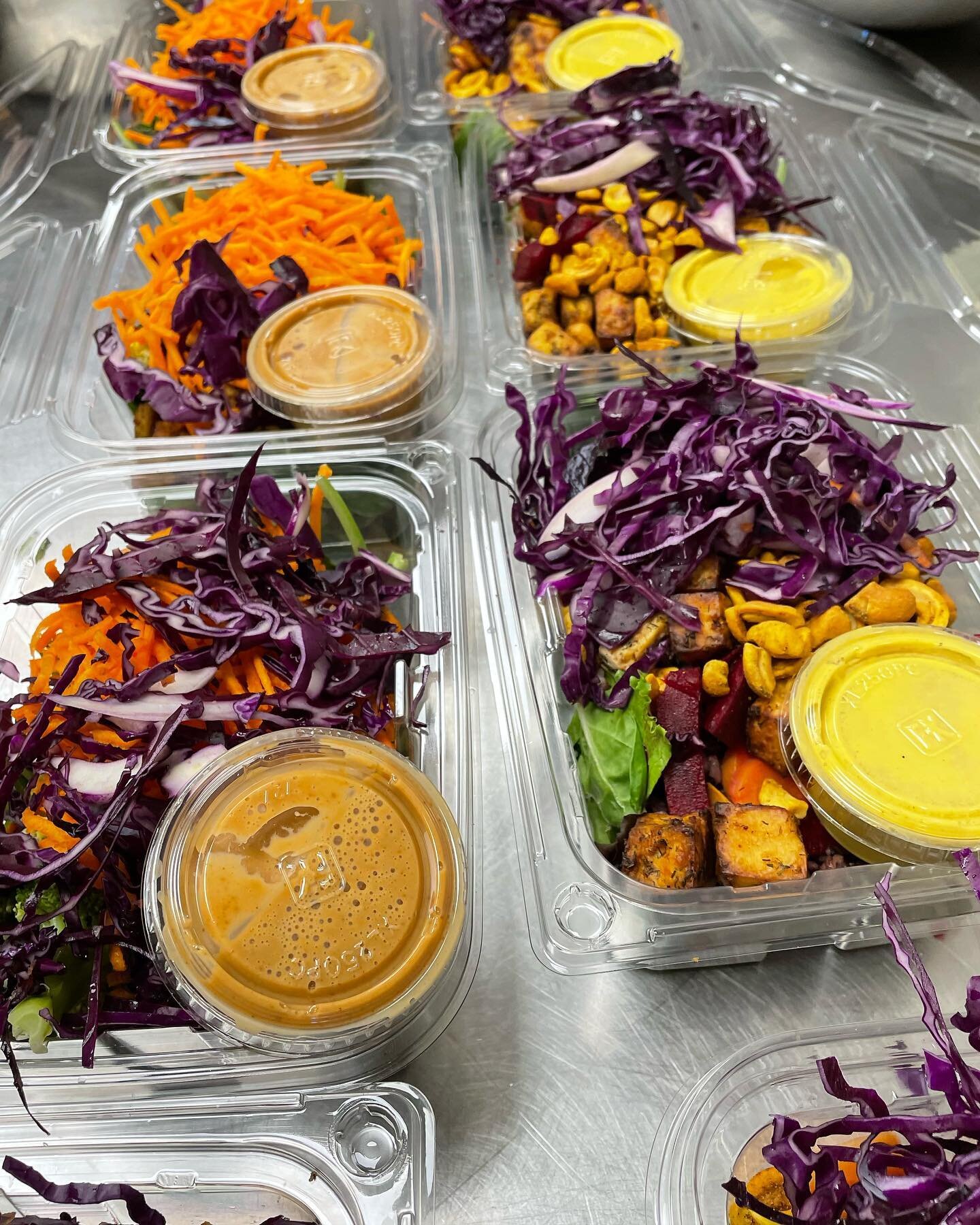 Reminder: our made to order breakfast and lunch menu is not available today but we do have spring rolls ( after a long winter sleep these may make weekday appearances as we head into the warmer months), and a bunch of ready to go salads ! 

#vermont 